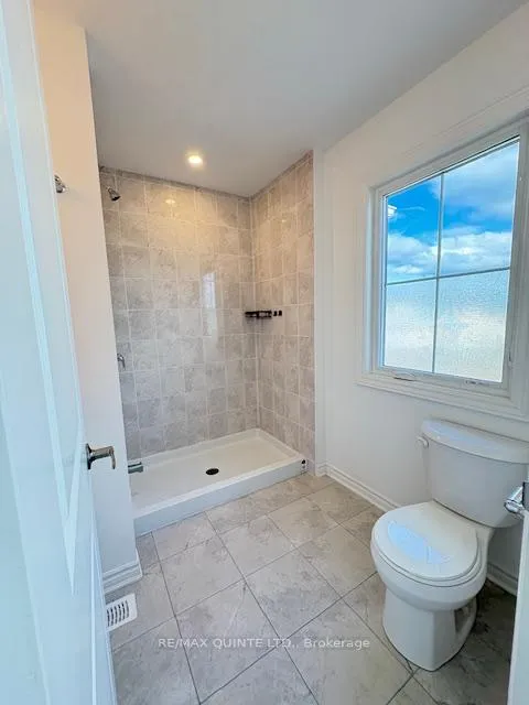 Photo 19 of 61 Lincoln Drive, Belleville, Belleville Ward — HOMEH