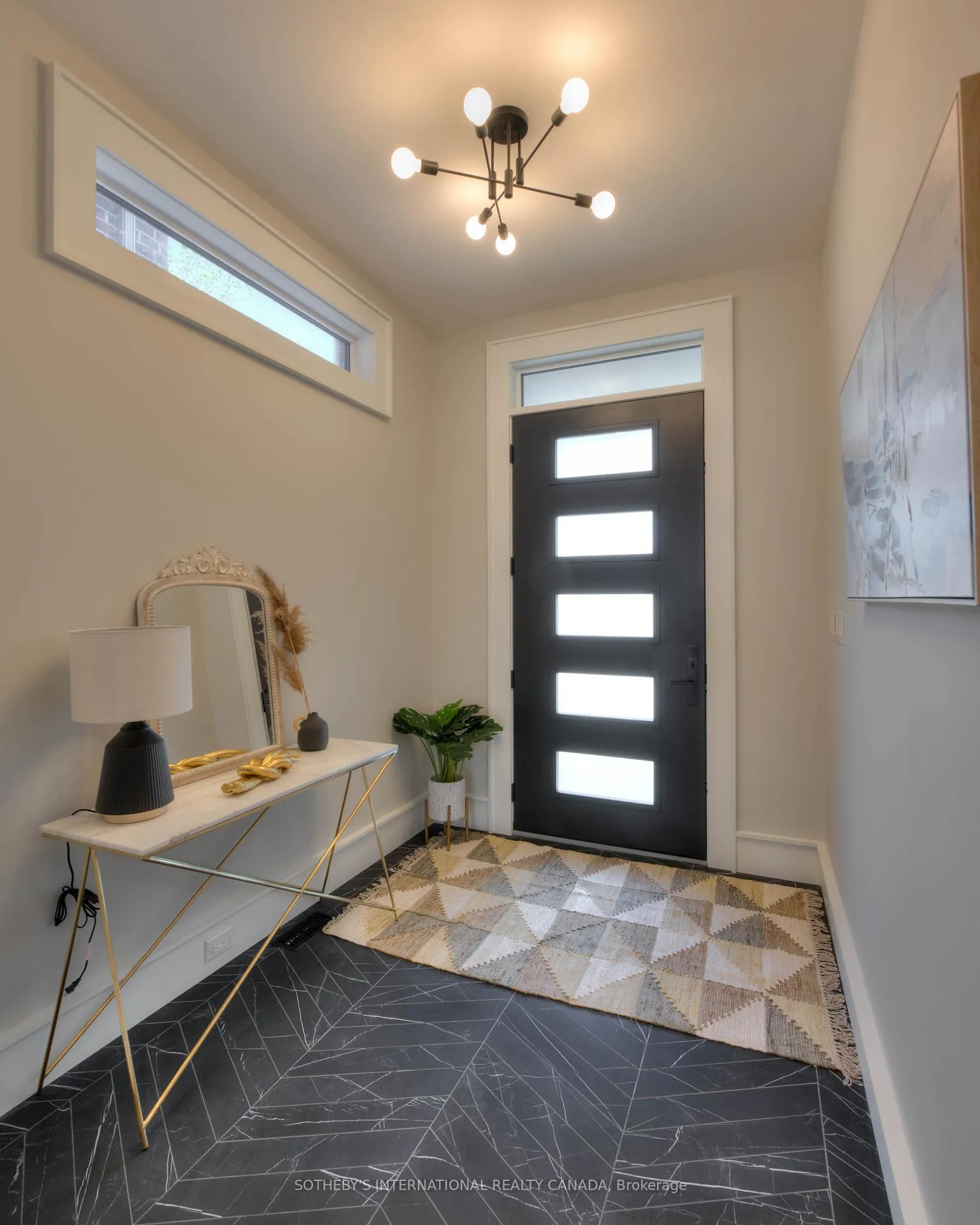 Photo 4 of 19 Avondale Avenue, Waterloo — HOMEH