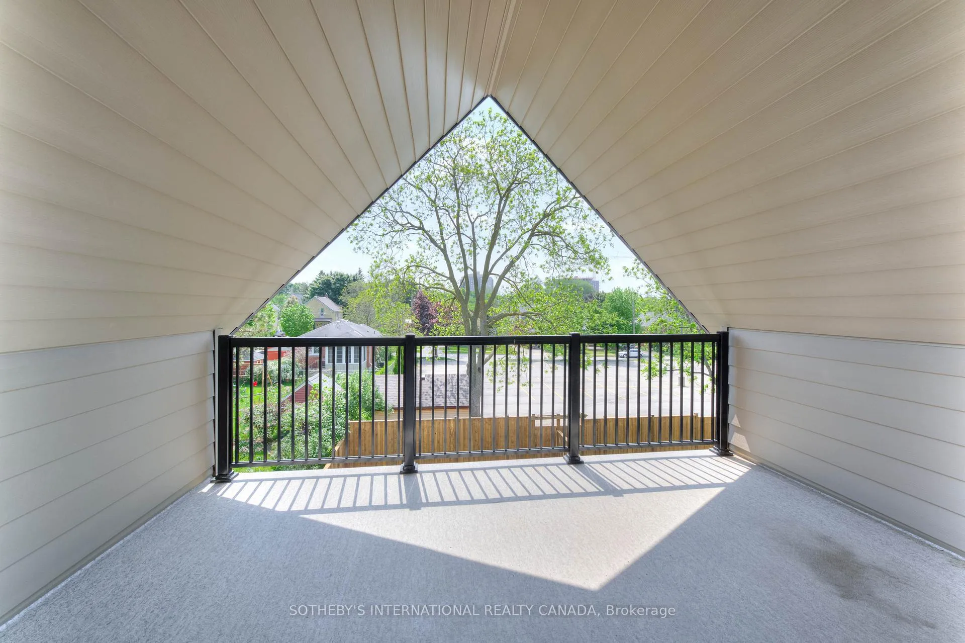 Photo 32 of 19 Avondale Avenue, Waterloo — HOMEH