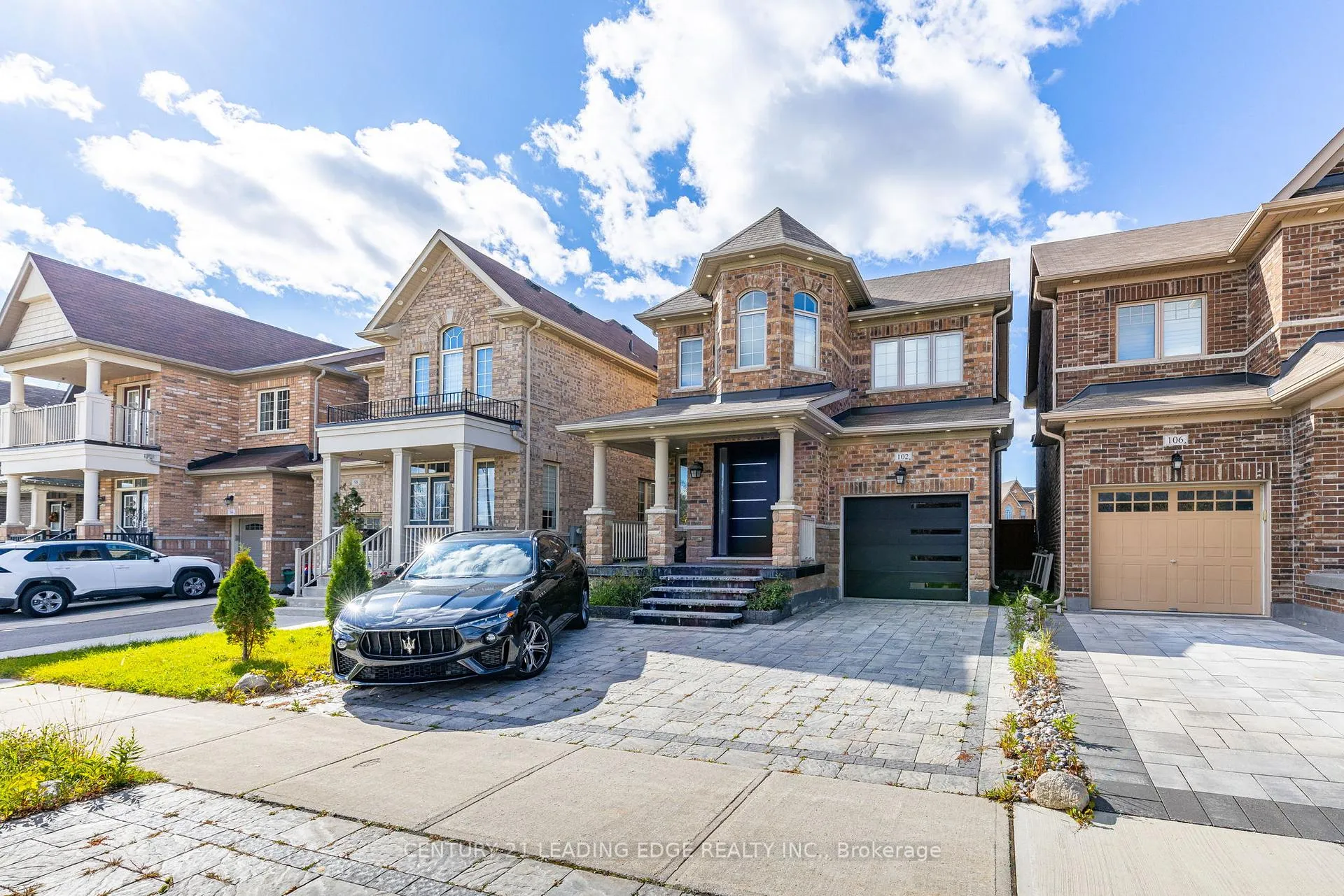 Front of Unit LOWER, 102 Mactier Drive
