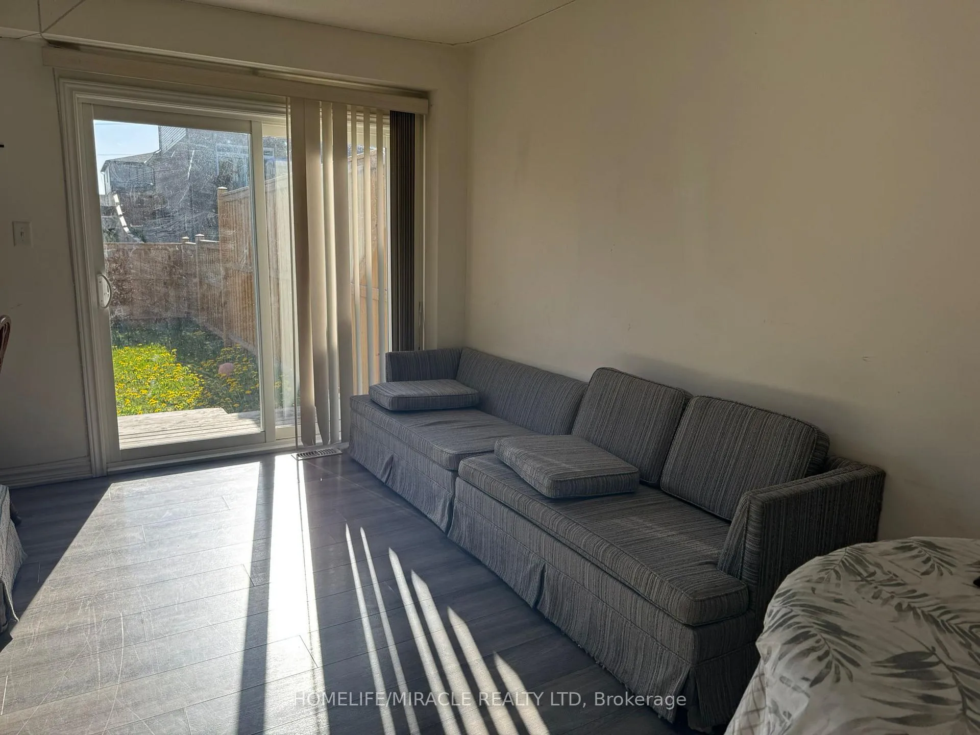 Photo 8 of 64 Renfrew Street, Kitchener, Huron Park — HOMEH