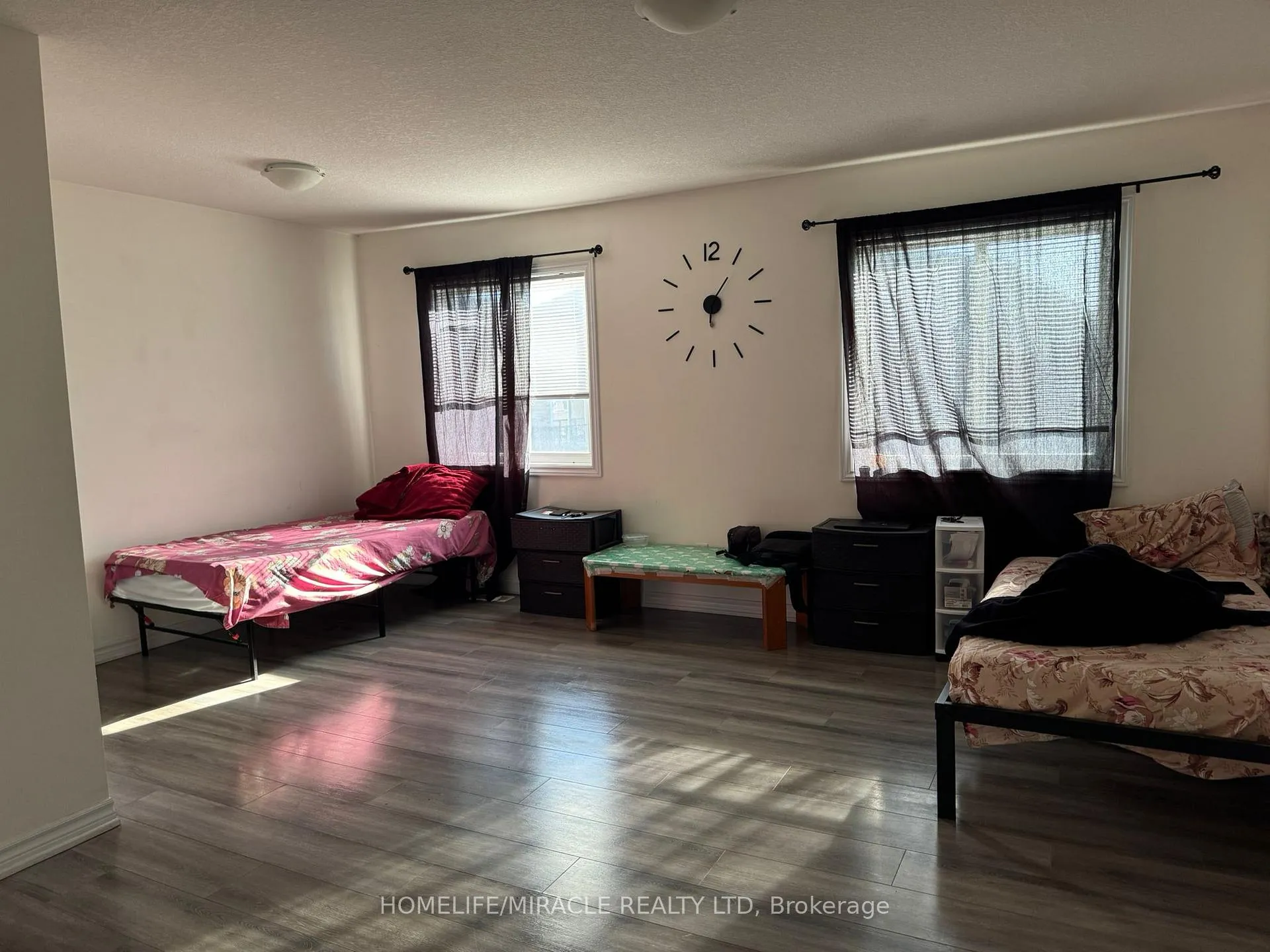 Photo 11 of 64 Renfrew Street, Kitchener, Huron Park — HOMEH