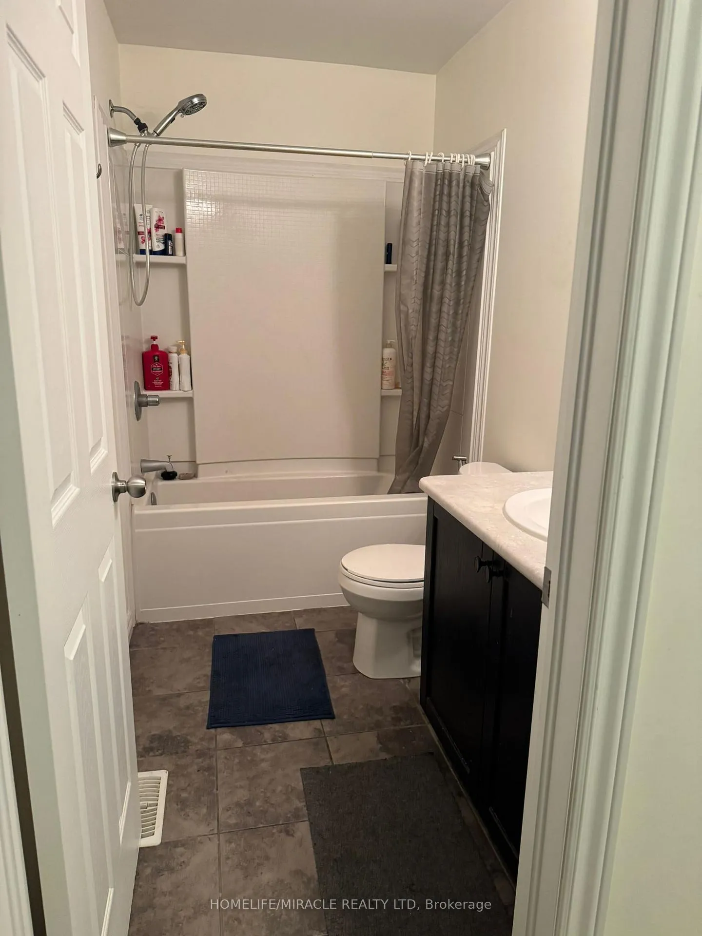 Photo 15 of 64 Renfrew Street, Kitchener, Huron Park — HOMEH