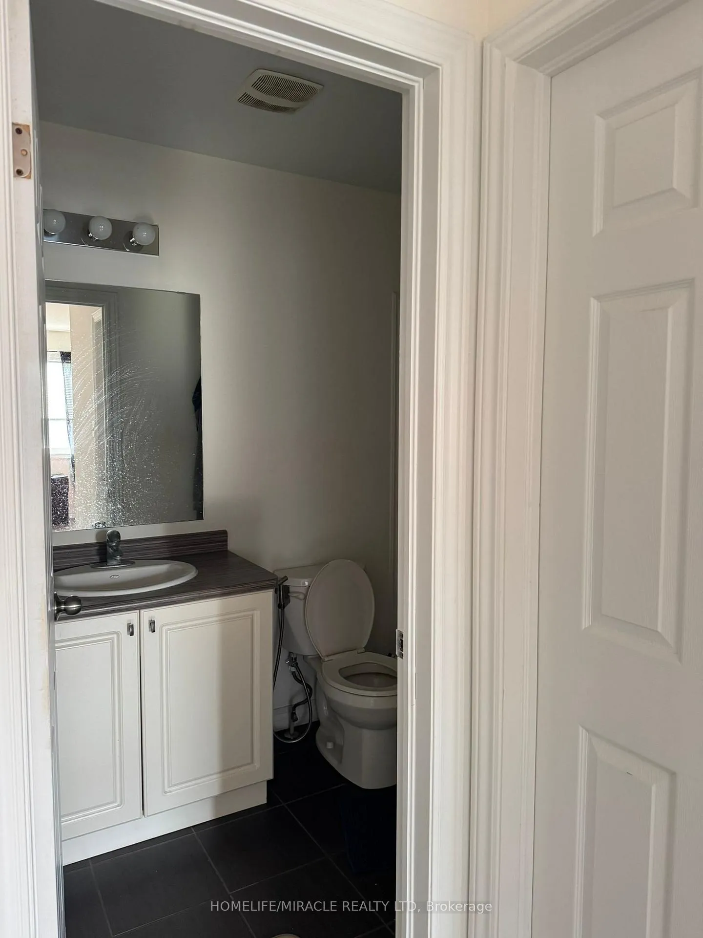 Photo 18 of 64 Renfrew Street, Kitchener, Huron Park — HOMEH