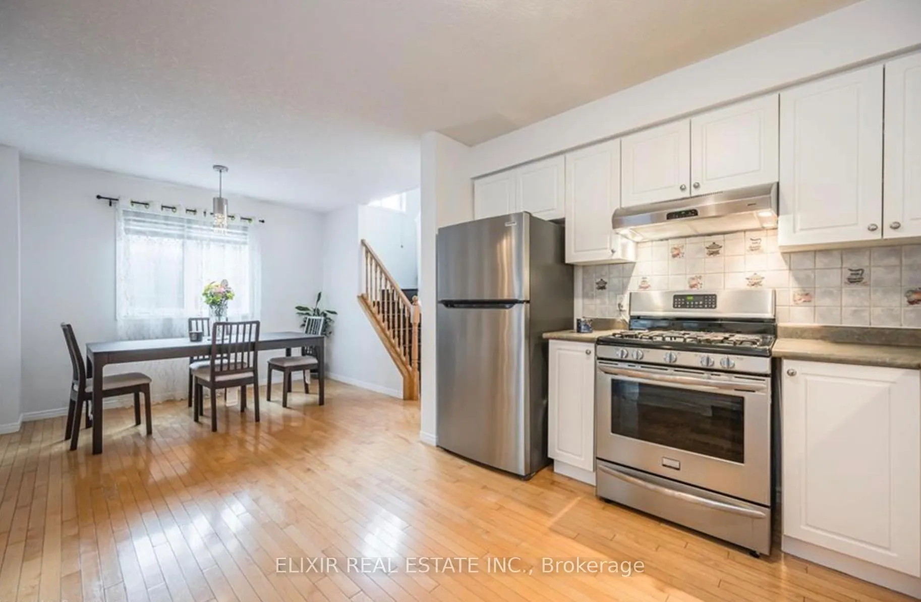 Photo 8 of 236B Inverhuron Crescent, Waterloo, Conservation Meadows — HOMEH