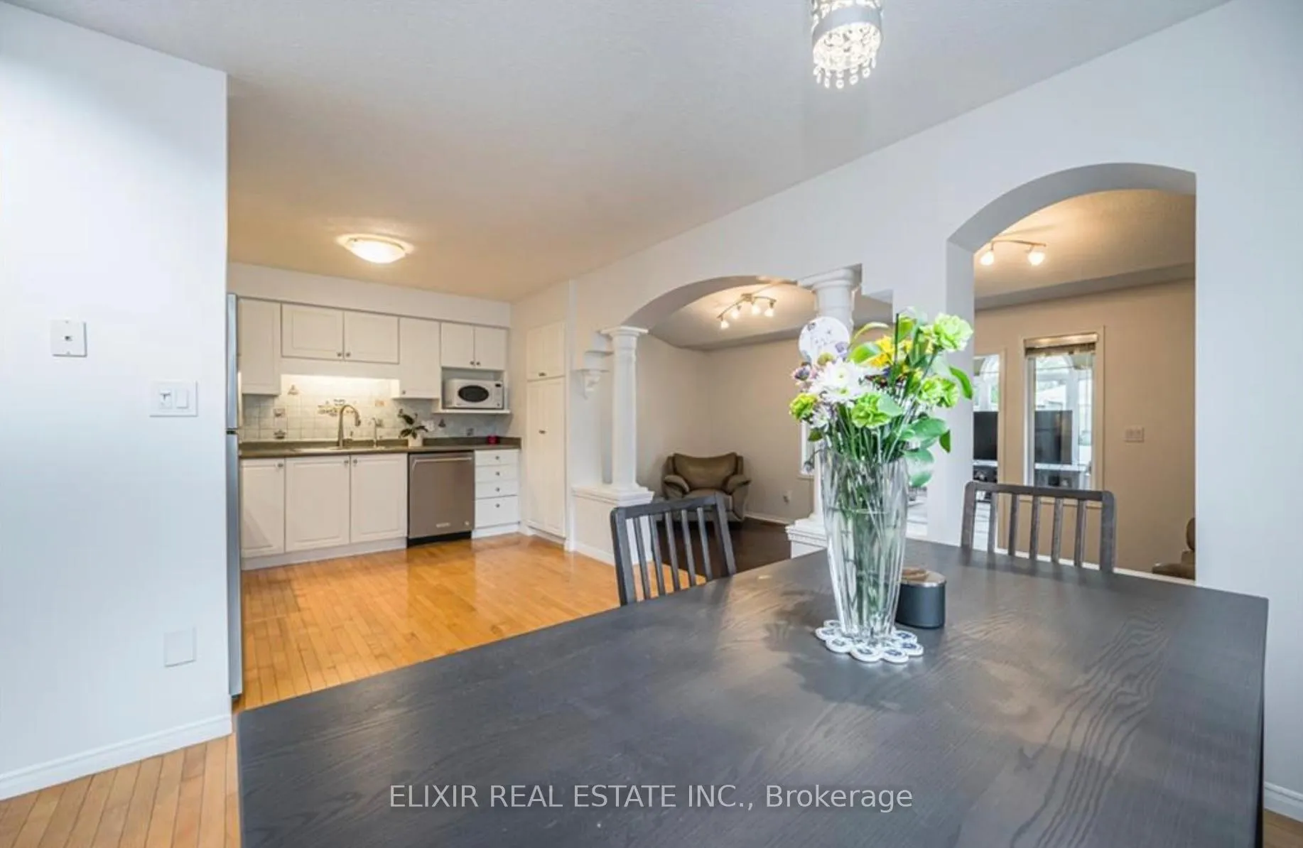 Photo 12 of 236B Inverhuron Crescent, Waterloo, Conservation Meadows — HOMEH