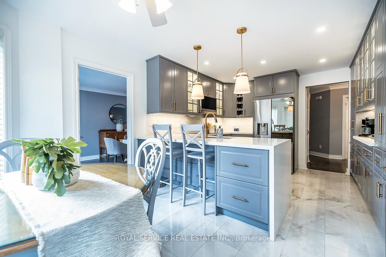 Photo 14 of 55 White Cliffe Drive, Clarington, Courtice — HOMEH