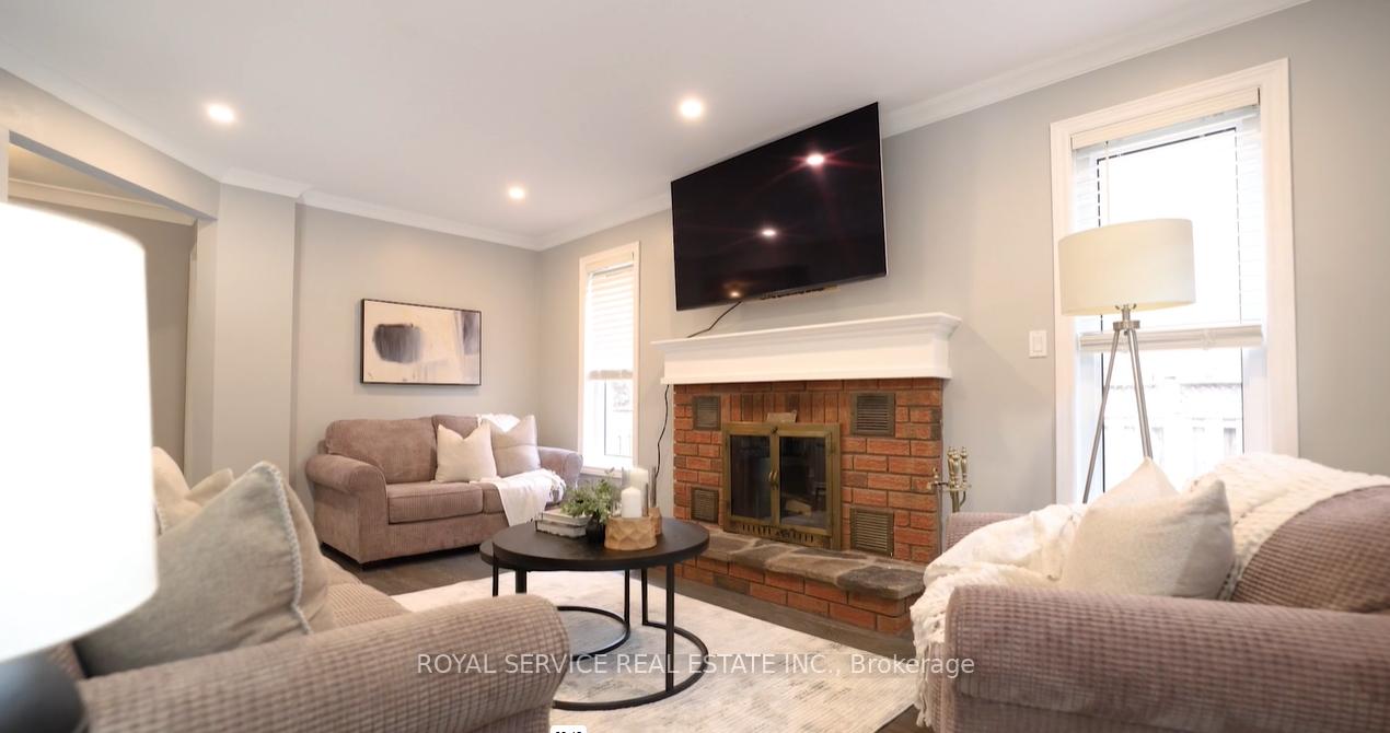 Photo 17 of 55 White Cliffe Drive, Clarington, Courtice — HOMEH