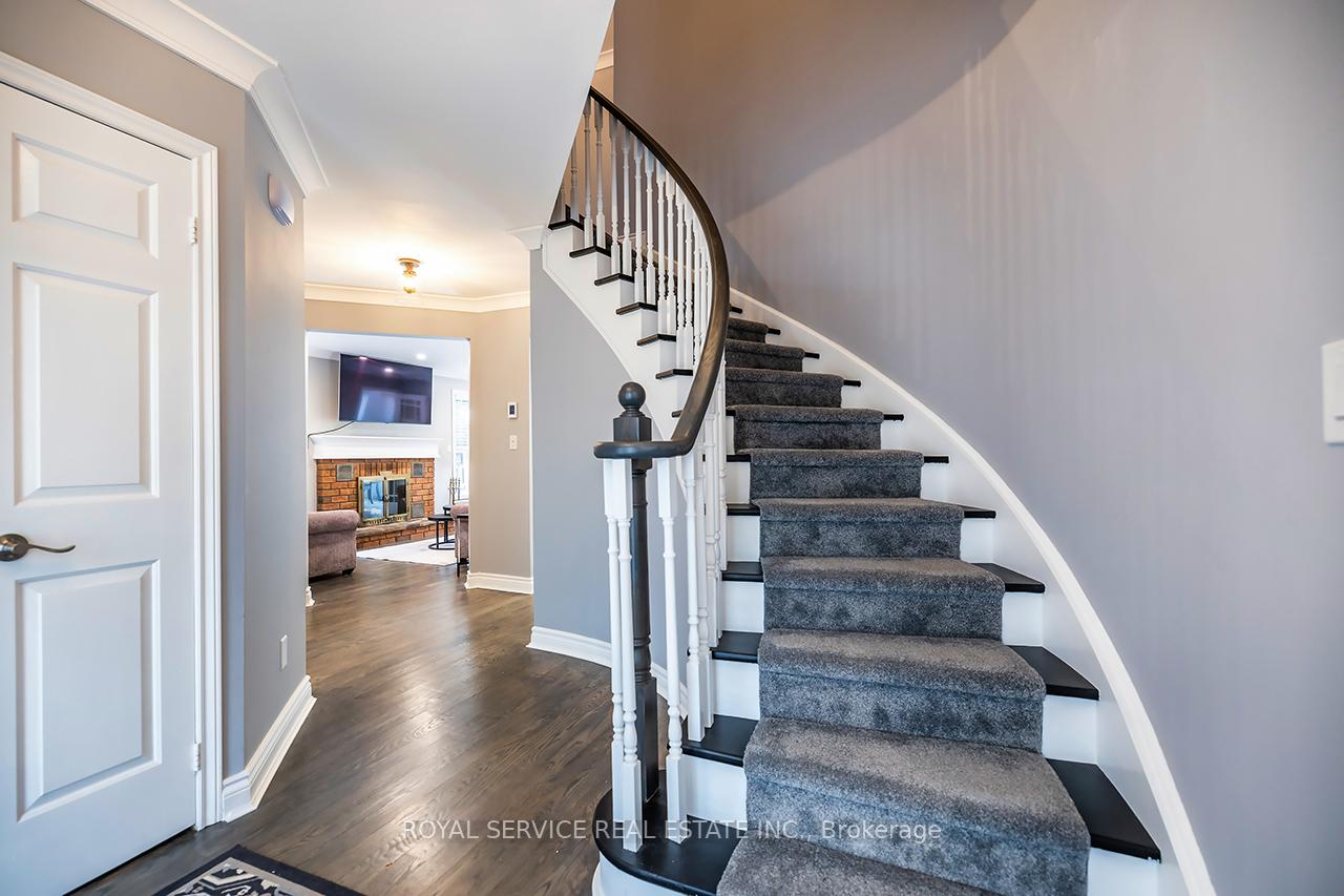 Photo 20 of 55 White Cliffe Drive, Clarington, Courtice — HOMEH