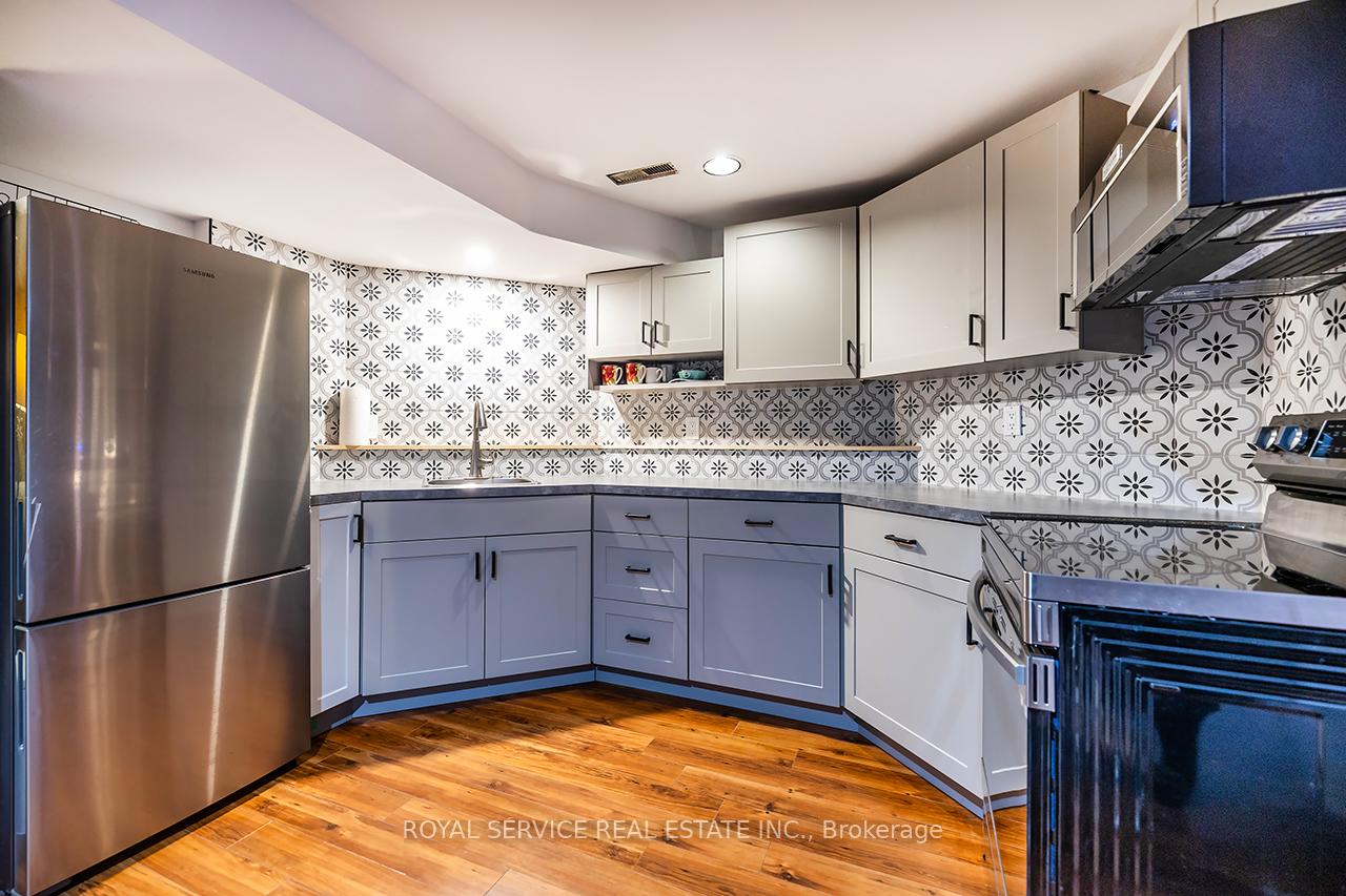 Photo 37 of 55 White Cliffe Drive, Clarington, Courtice — HOMEH