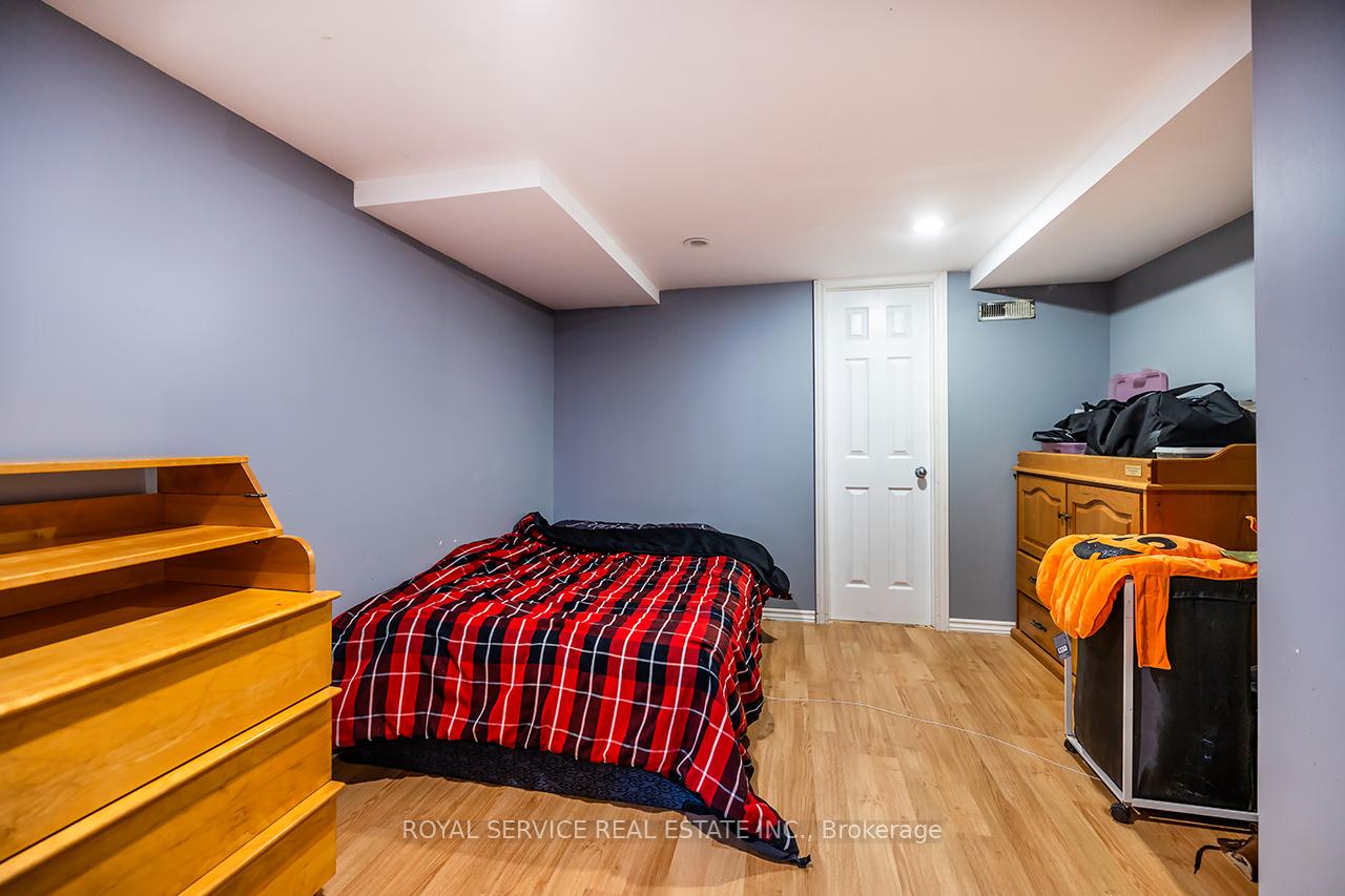 Photo 41 of 55 White Cliffe Drive, Clarington, Courtice — HOMEH