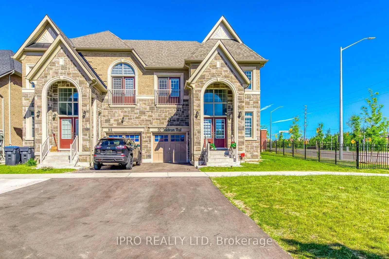 Front of Unit Lower, 90 Dolobram Trail