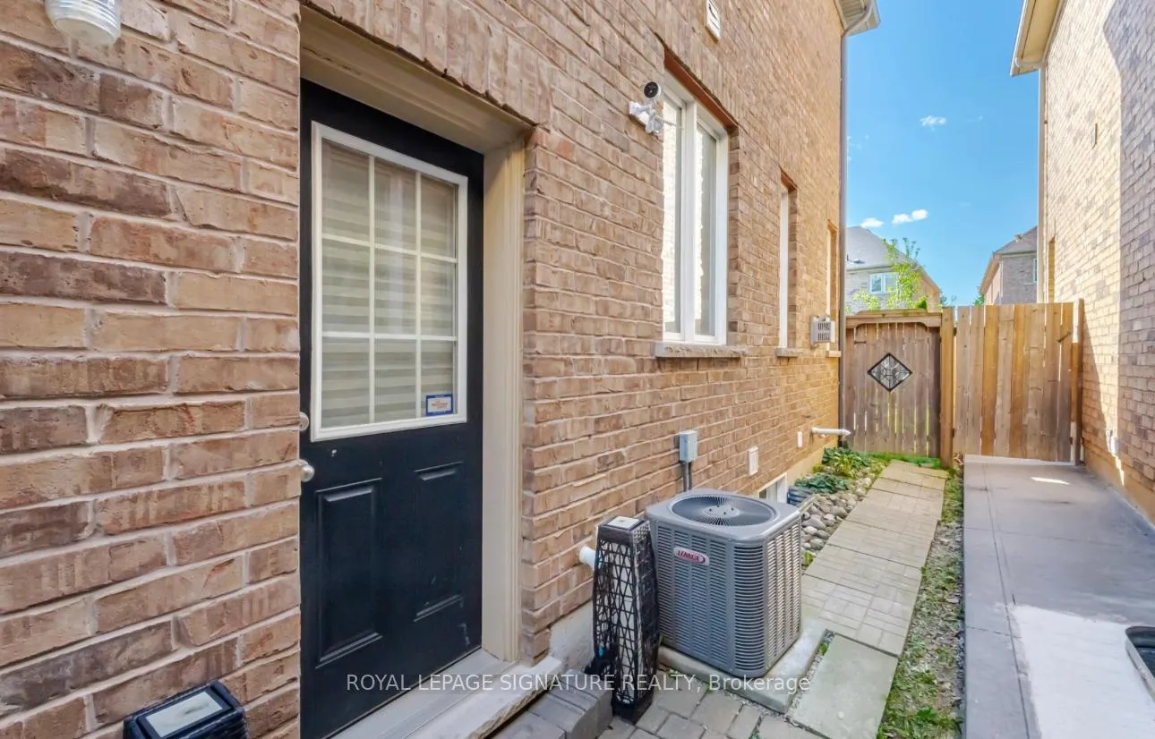 Photo 3 of Unit Bsmt, 28 Benadir Avenue, Caledon, Rural Caledon — HOMEH