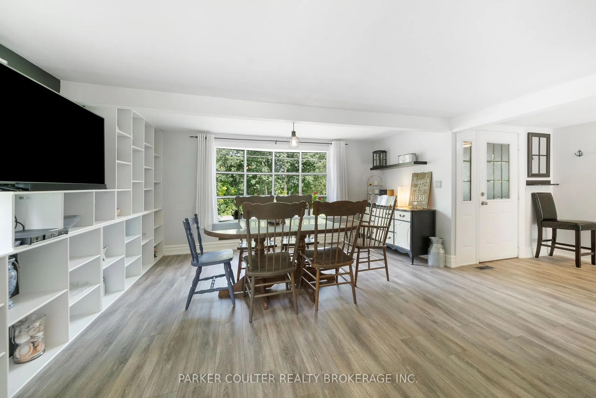 Photo 8 of 3 Earldom Boulevard, Tay, Port McNicoll — HOMEH