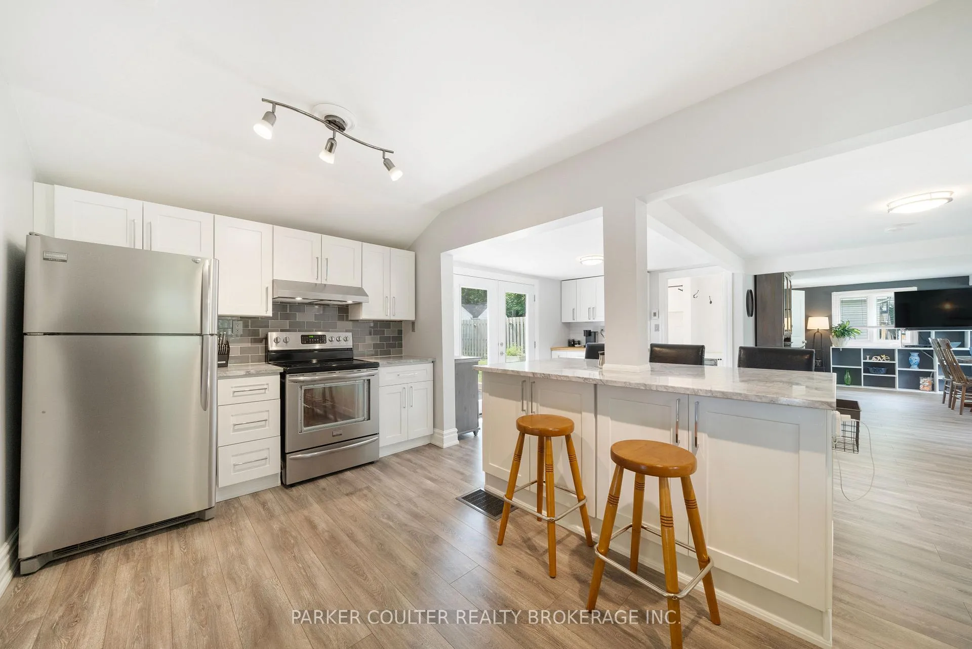 Photo 16 of 3 Earldom Boulevard, Tay, Port McNicoll — HOMEH