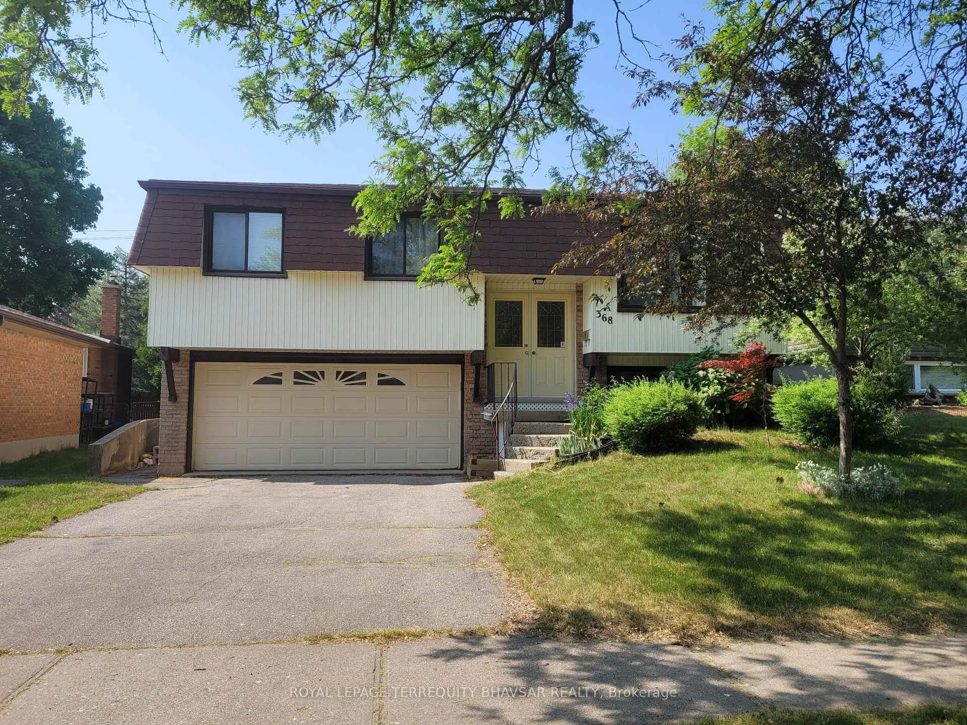 Photo 1 of 368 Lakeview Drive, Waterloo — HOMEH