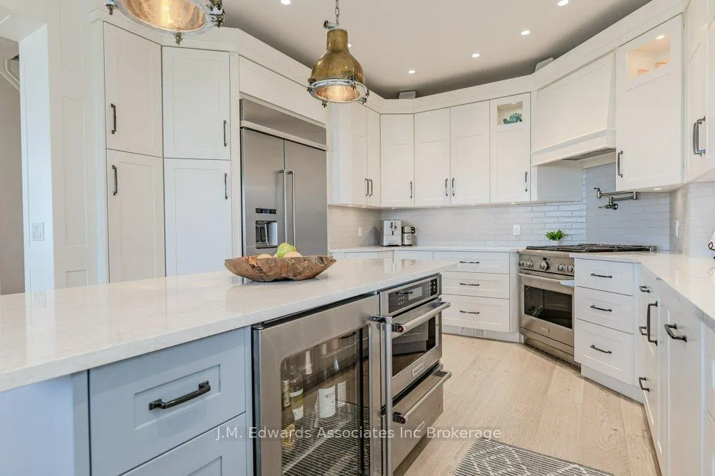 Photo 11 of 795 Beach Boulevard, Hamilton, Hamilton Beach — HOMEH