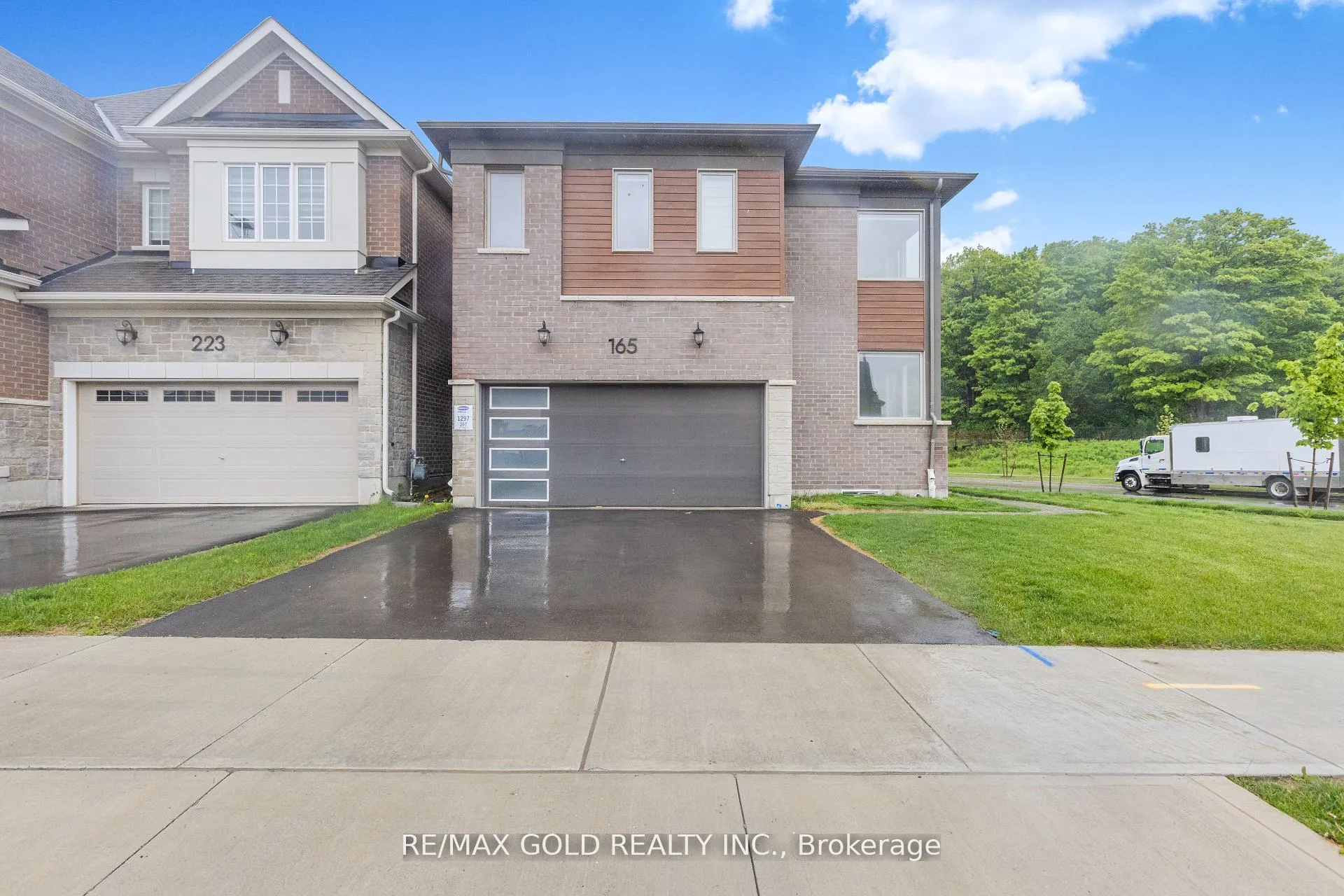 Photo 1 of 165 Forestwalk Street, Kitchener — HOMEH
