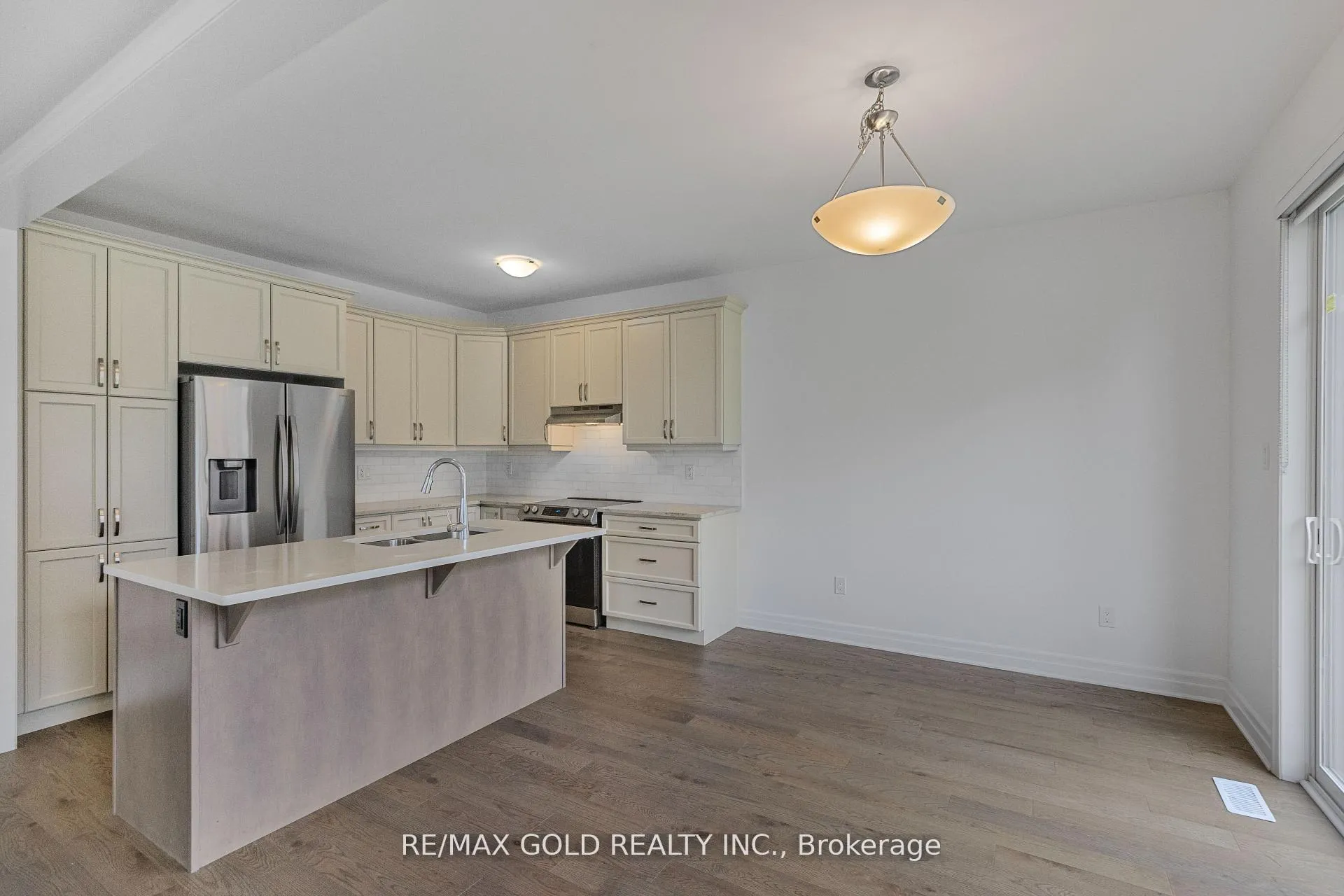 Photo 13 of 165 Forestwalk Street, Kitchener — HOMEH