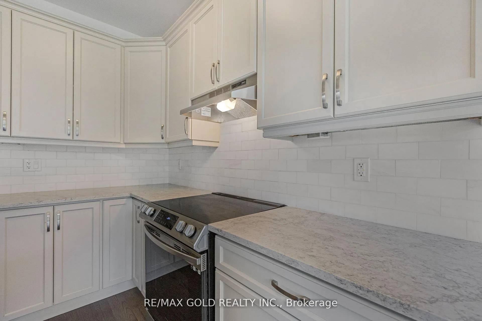 Photo 17 of 165 Forestwalk Street, Kitchener — HOMEH