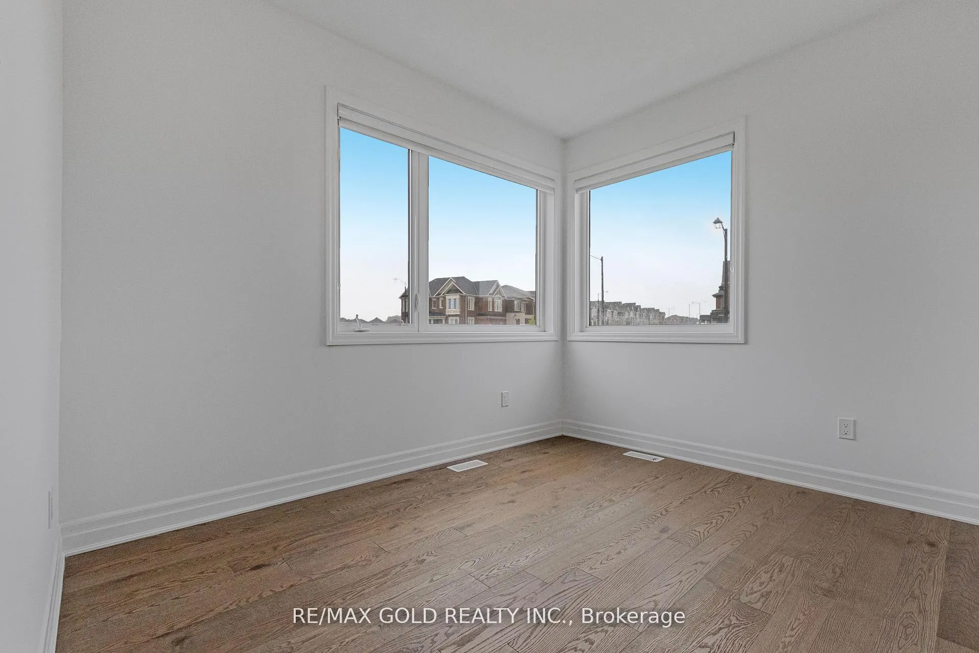 Photo 18 of 165 Forestwalk Street, Kitchener — HOMEH