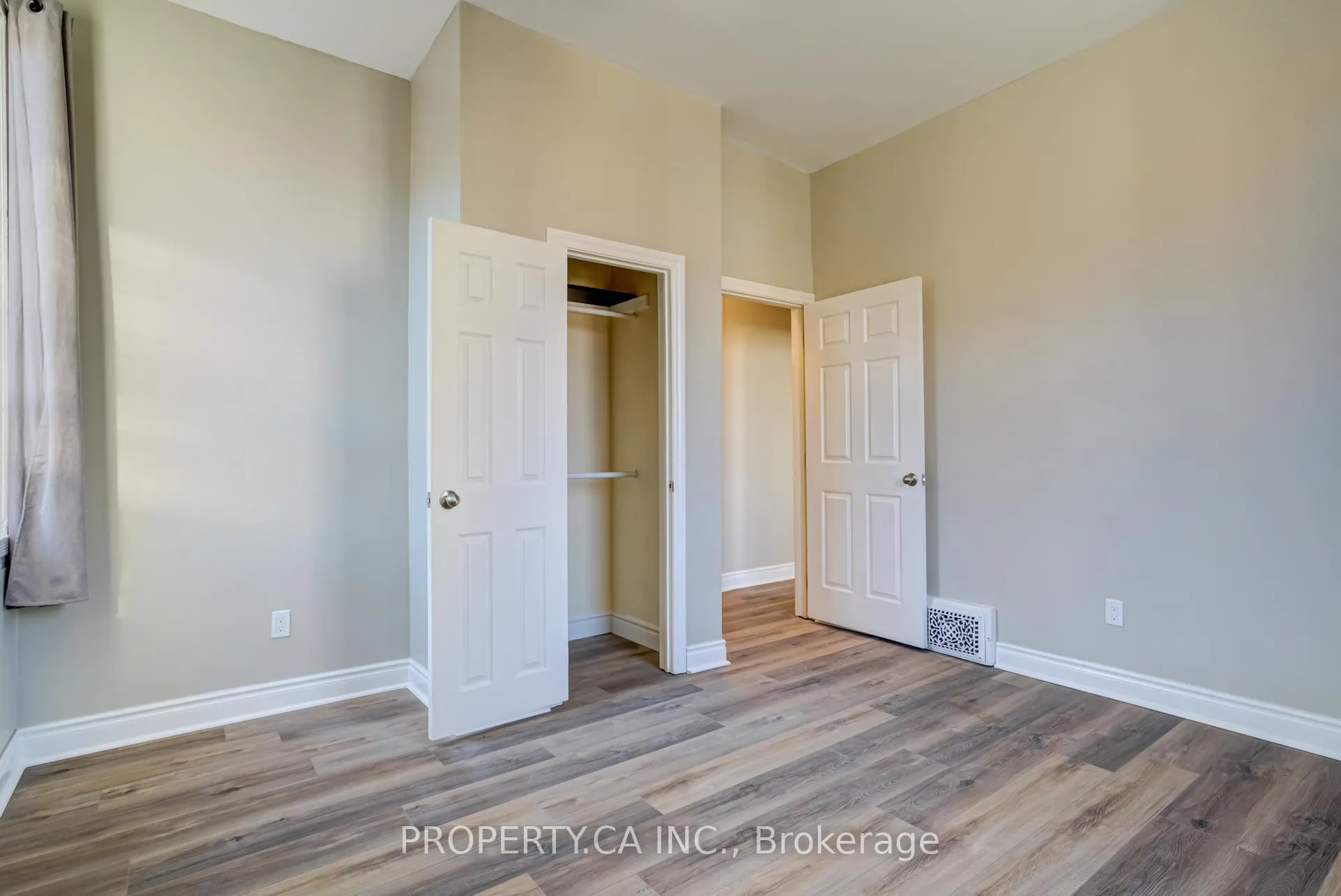 Photo 12 of Unit 1, 340 Cannon Street E, Hamilton, Landsdale — HOMEH