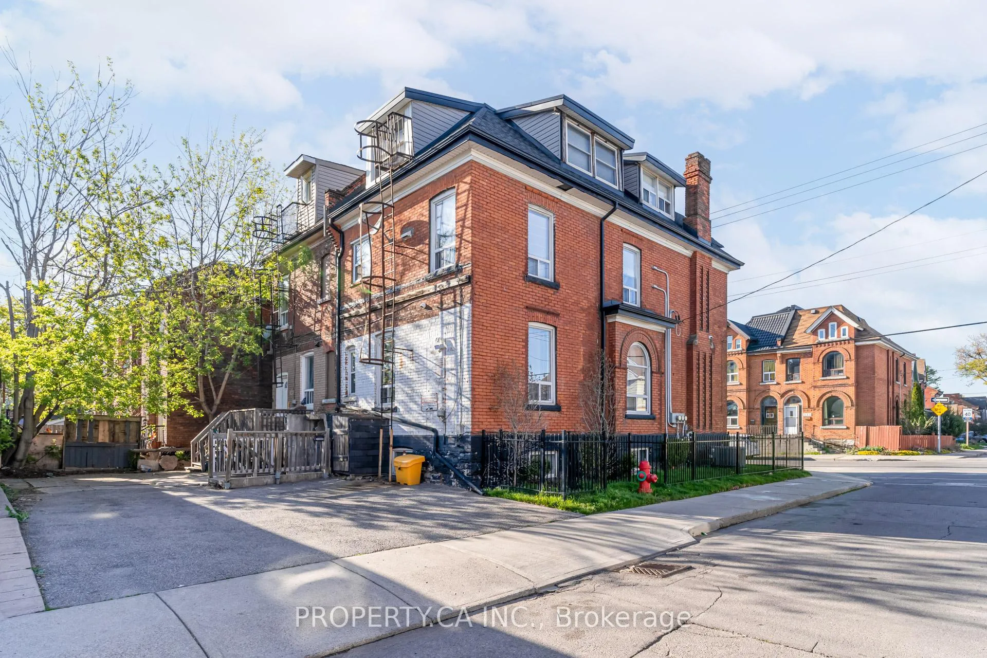 Photo 25 of Unit 1, 340 Cannon Street E, Hamilton, Landsdale — HOMEH
