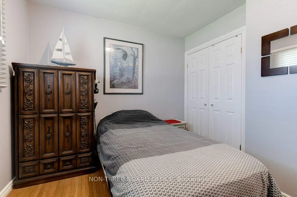 Photo 5 of 6399 Dickenson Road E, Hamilton, Rural Glanbrook — HOMEH