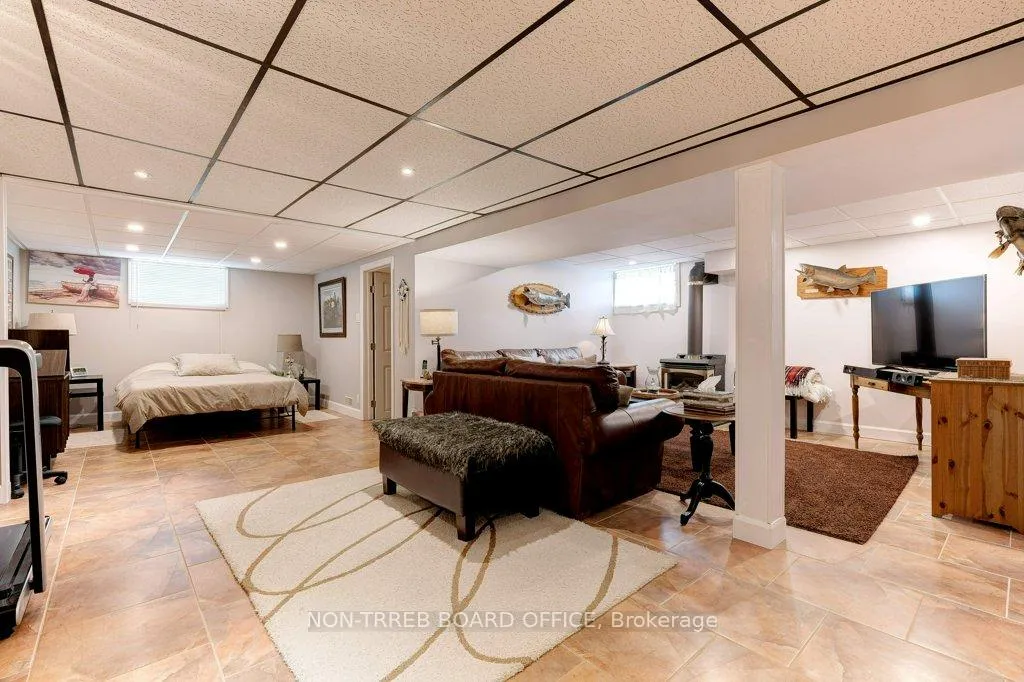 Photo 29 of 6399 Dickenson Road E, Hamilton, Rural Glanbrook — HOMEH