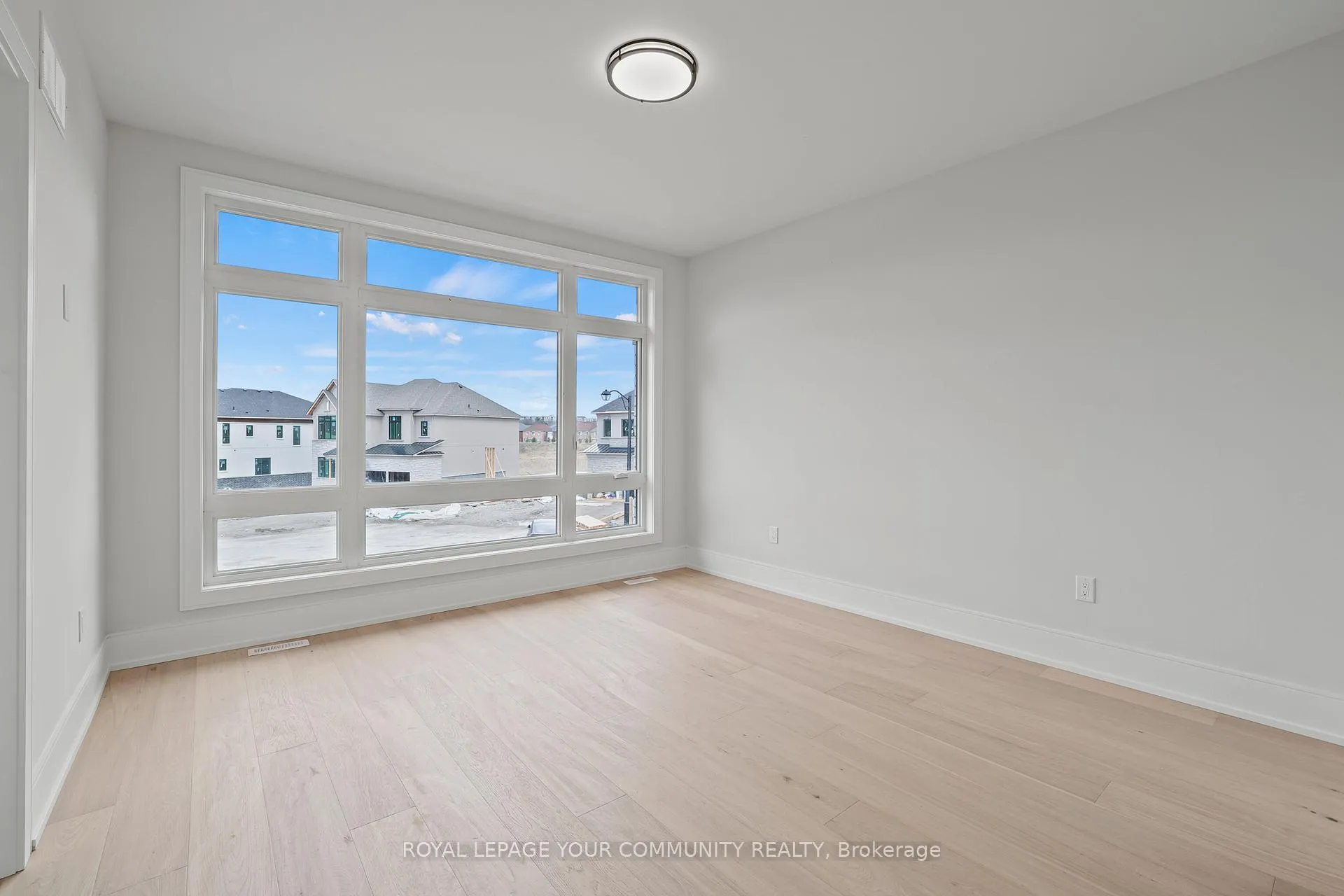 Photo 28 of 2 Bunn Court, Aurora, Bayview Northeast — HOMEH