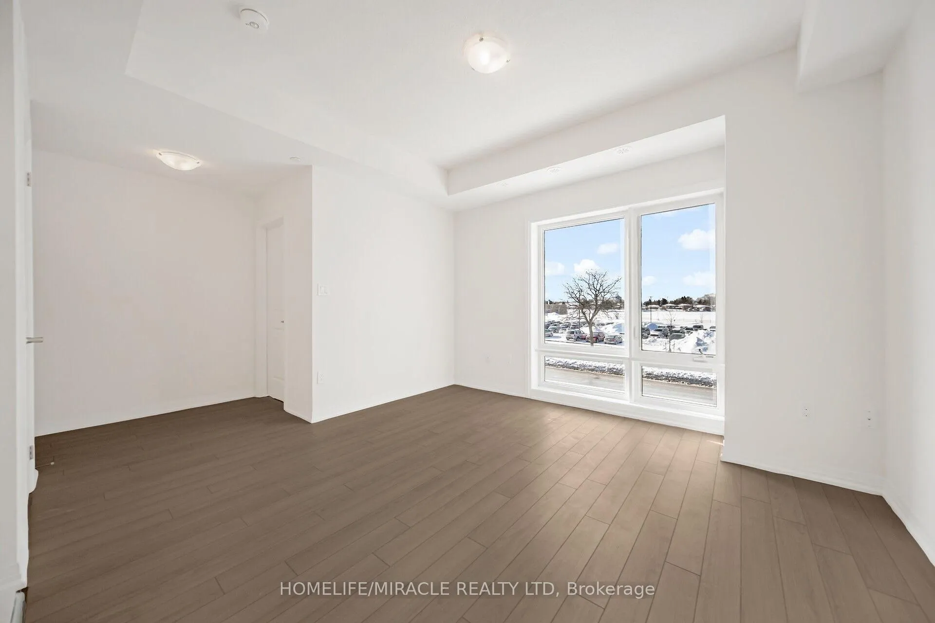Front of Unit 27, 165 Tapscott Road