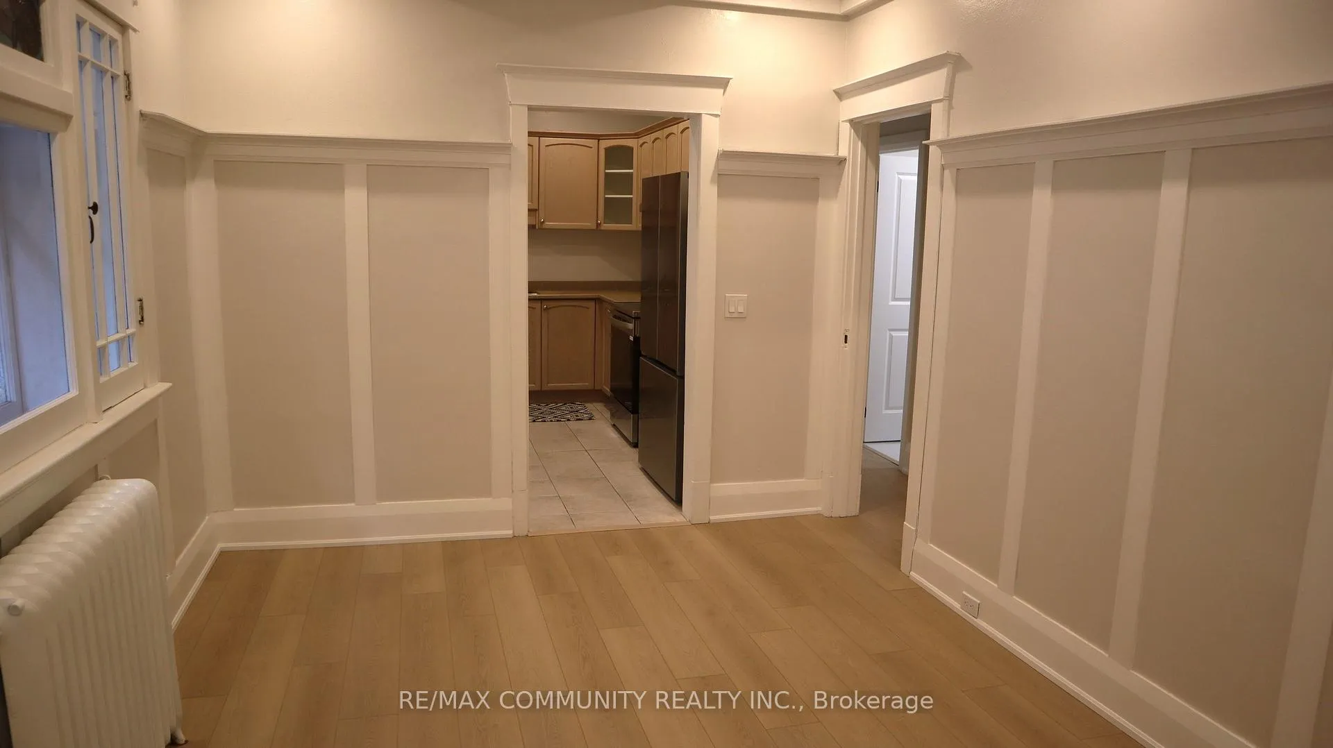 Photo 5 of Unit Main Fl, 731 Coxwell Avenue, Toronto, Danforth — HOMEH