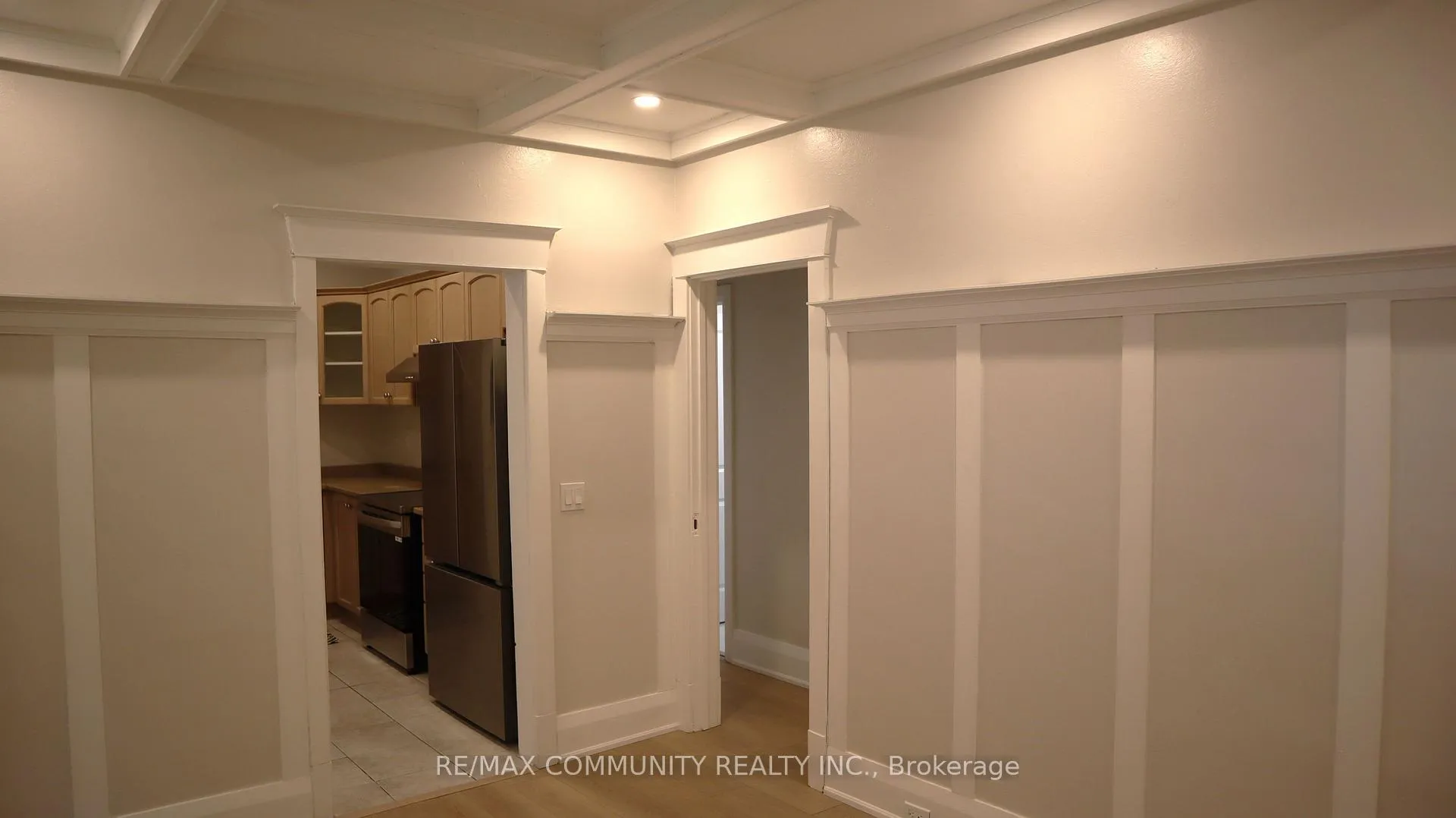 Photo 6 of Unit Main Fl, 731 Coxwell Avenue, Toronto, Danforth — HOMEH