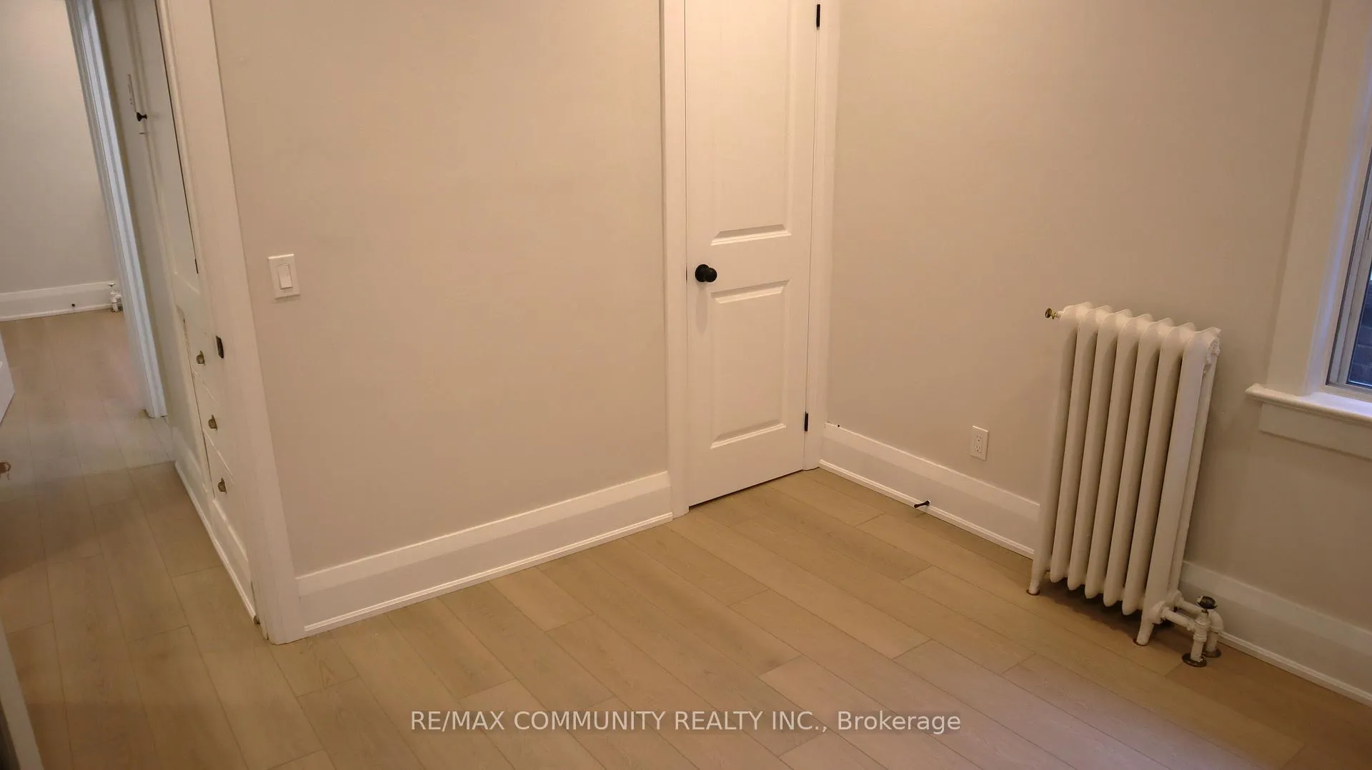 Photo 11 of Unit Main Fl, 731 Coxwell Avenue, Toronto, Danforth — HOMEH