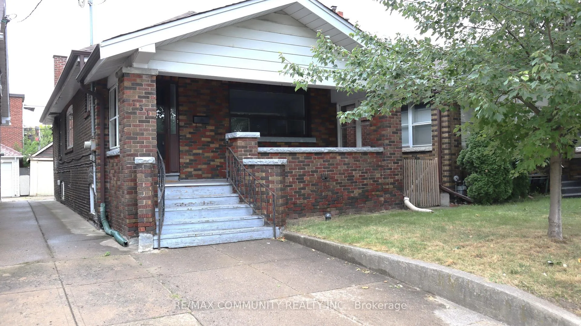 Photo 20 of Unit Main Fl, 731 Coxwell Avenue, Toronto, Danforth — HOMEH