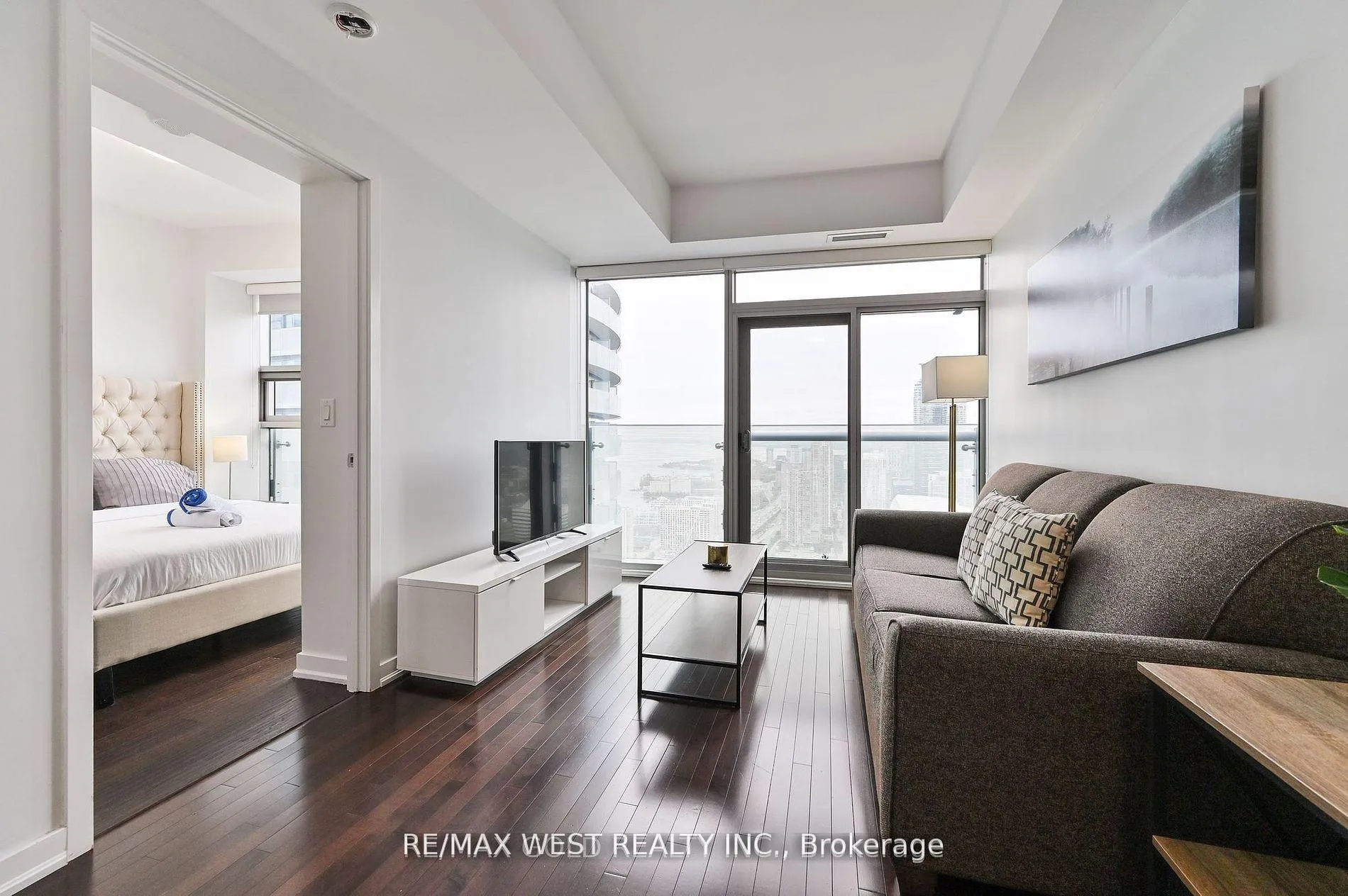 Photo 12 of Unit 4707, 14 York Street, Toronto, Waterfront Communities — HOMEH