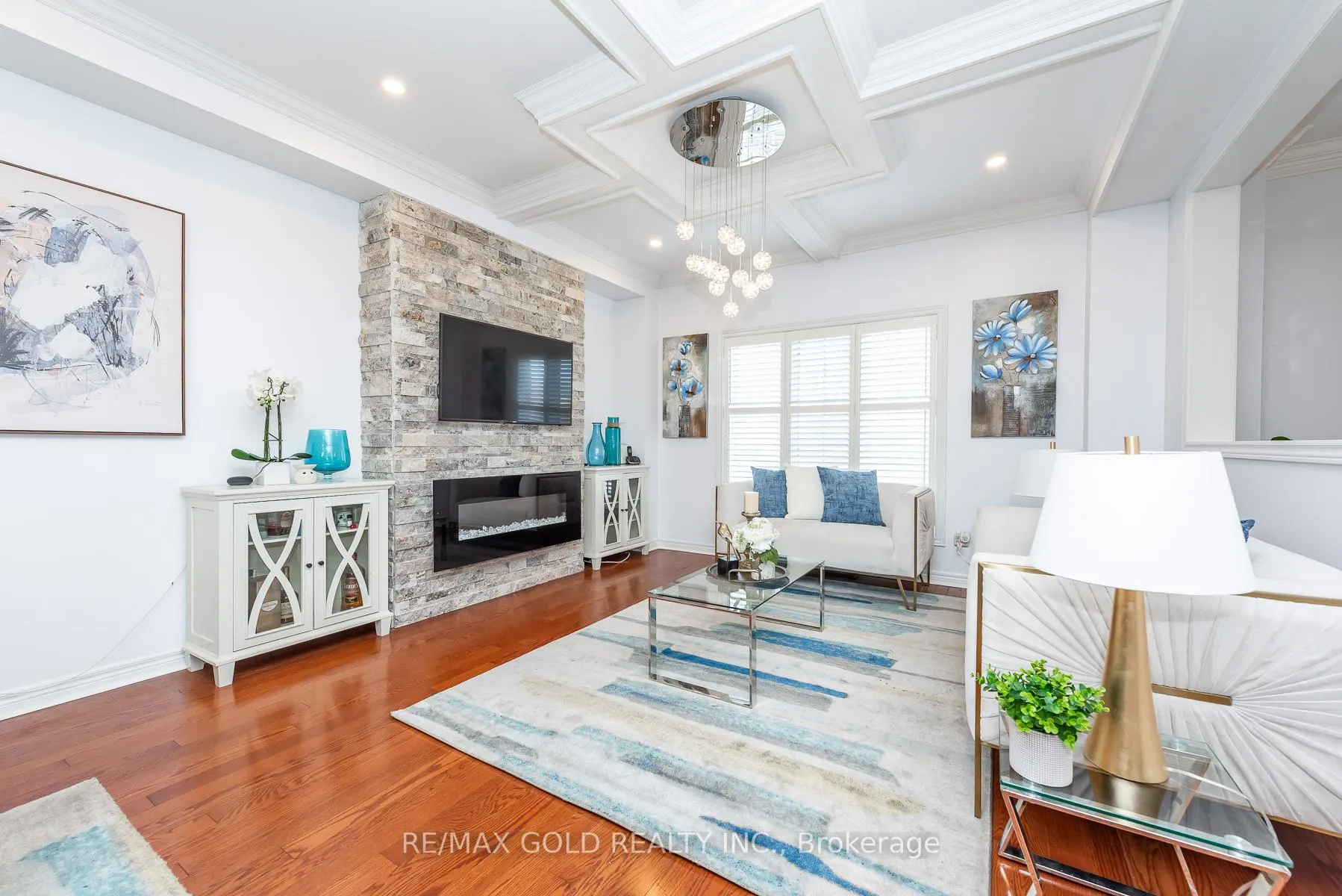 Photo 13 of 36 Tatra Crescent, Brampton, Bram West — HOMEH