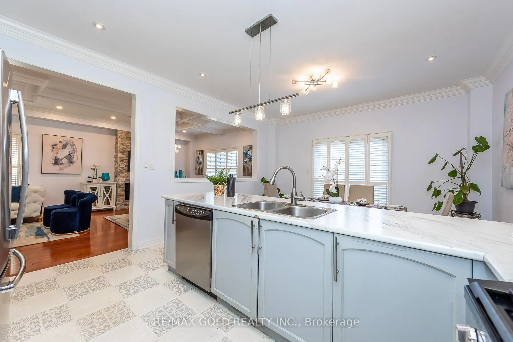 Photo 18 of 36 Tatra Crescent, Brampton, Bram West — HOMEH