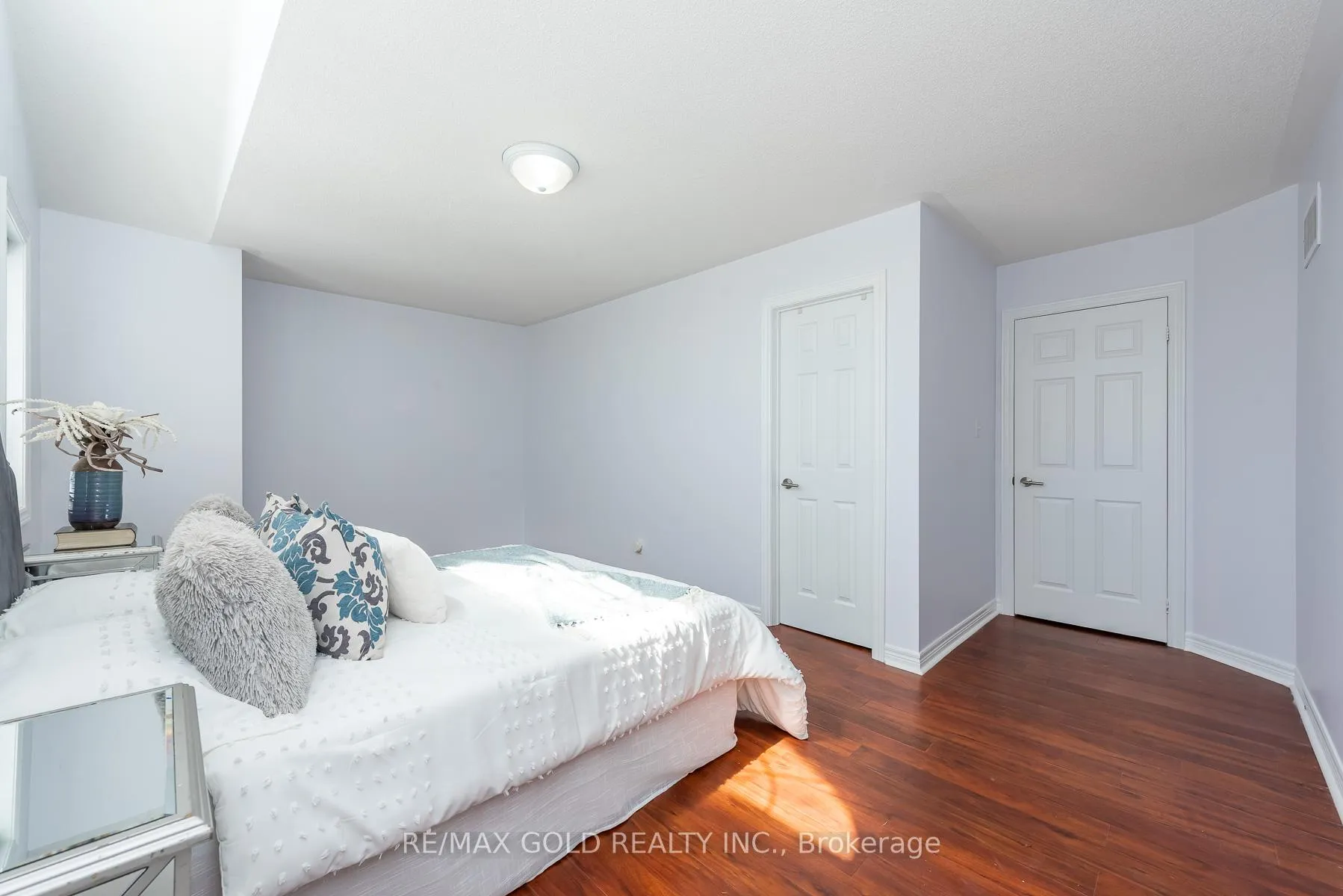 Photo 27 of 36 Tatra Crescent, Brampton, Bram West — HOMEH