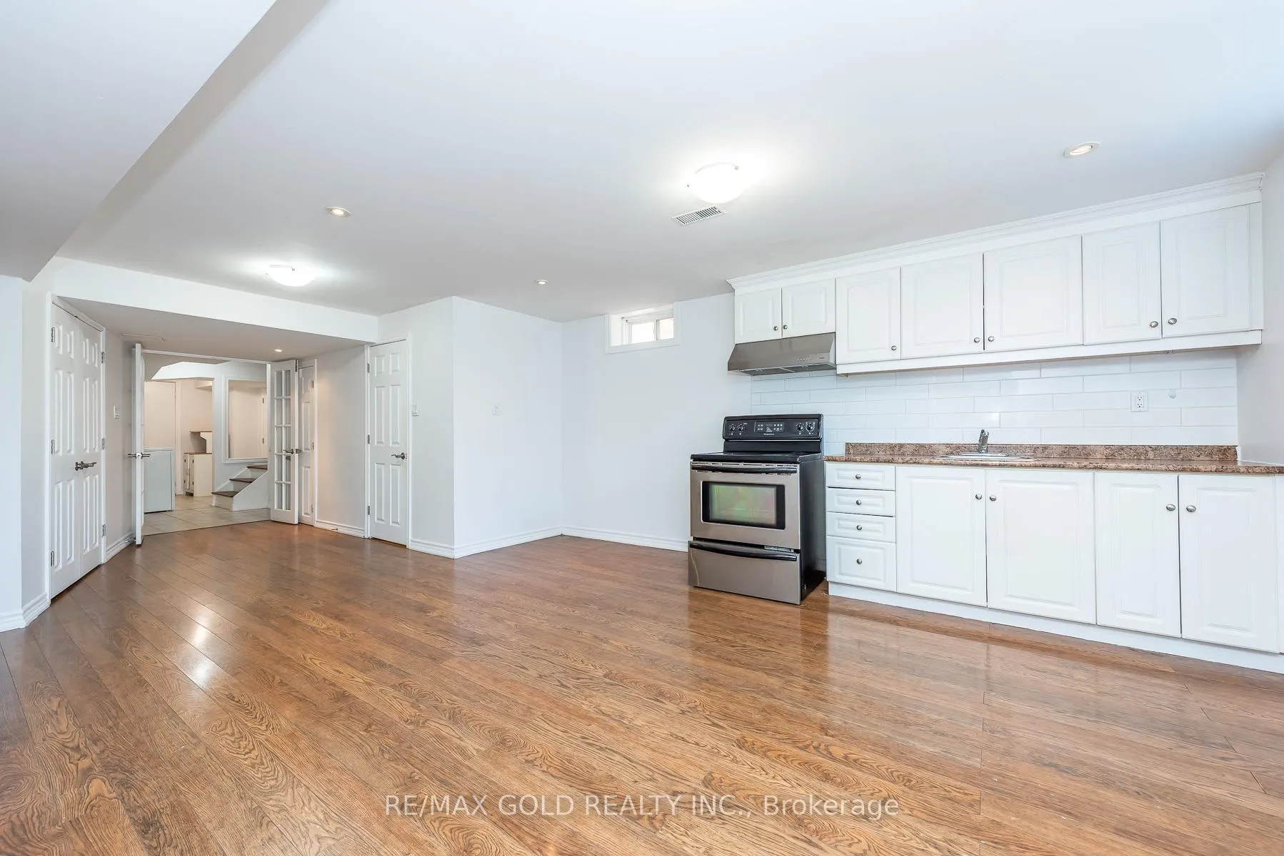 Photo 38 of 36 Tatra Crescent, Brampton, Bram West — HOMEH