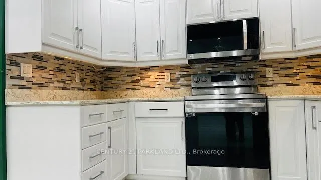 Photo 13 of 8 Kingsmere Crescent, Scarborough, Scarborough Village — HOMEH