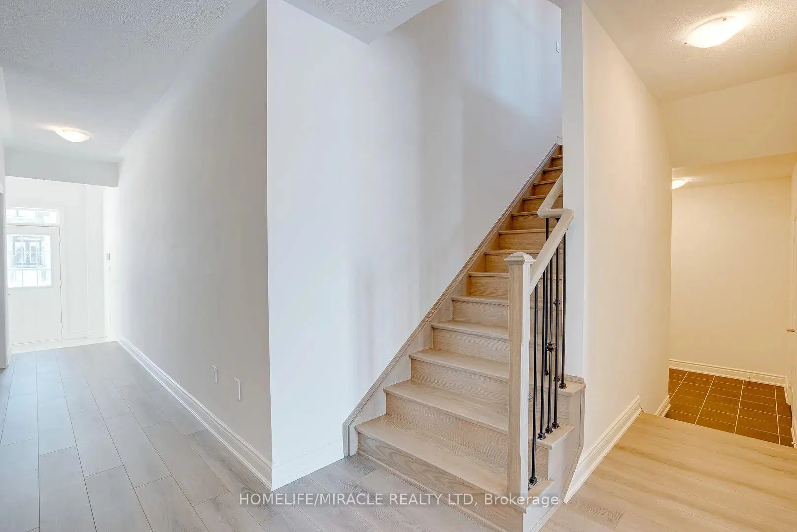 Photo 9 of 2172 Cayenne Street, Oshawa, Kedron — HOMEH