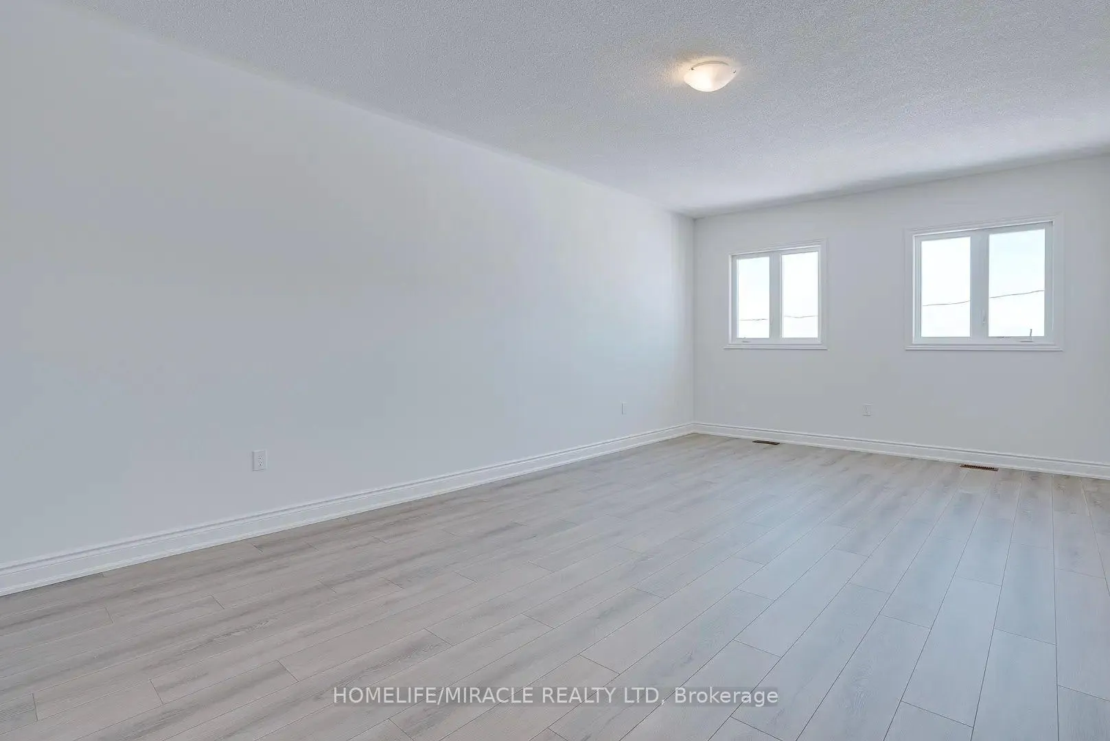 Photo 23 of 2172 Cayenne Street, Oshawa, Kedron — HOMEH