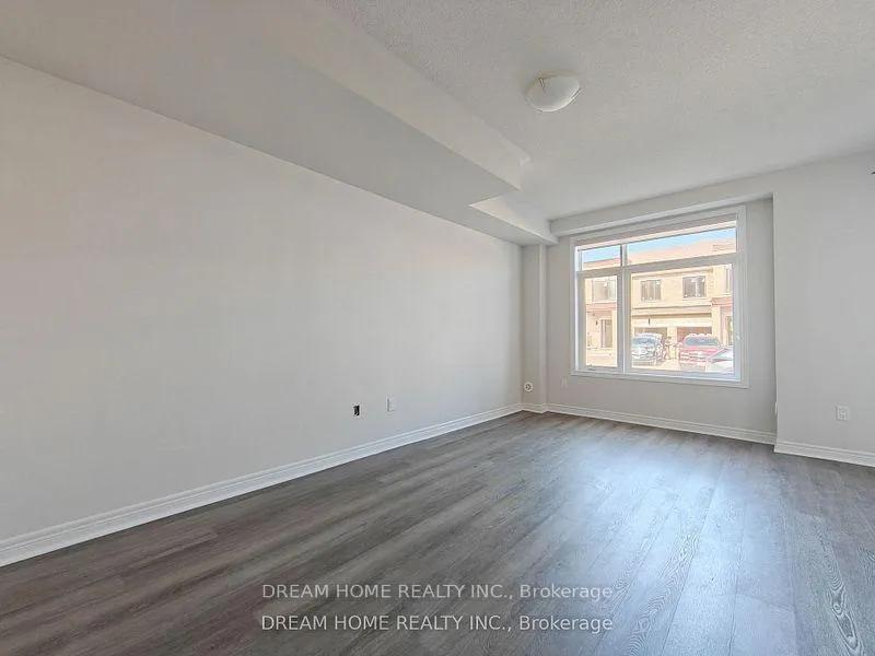 Photo 2 of 64 Johann Drive, Markham, Middlefield — HOMEH