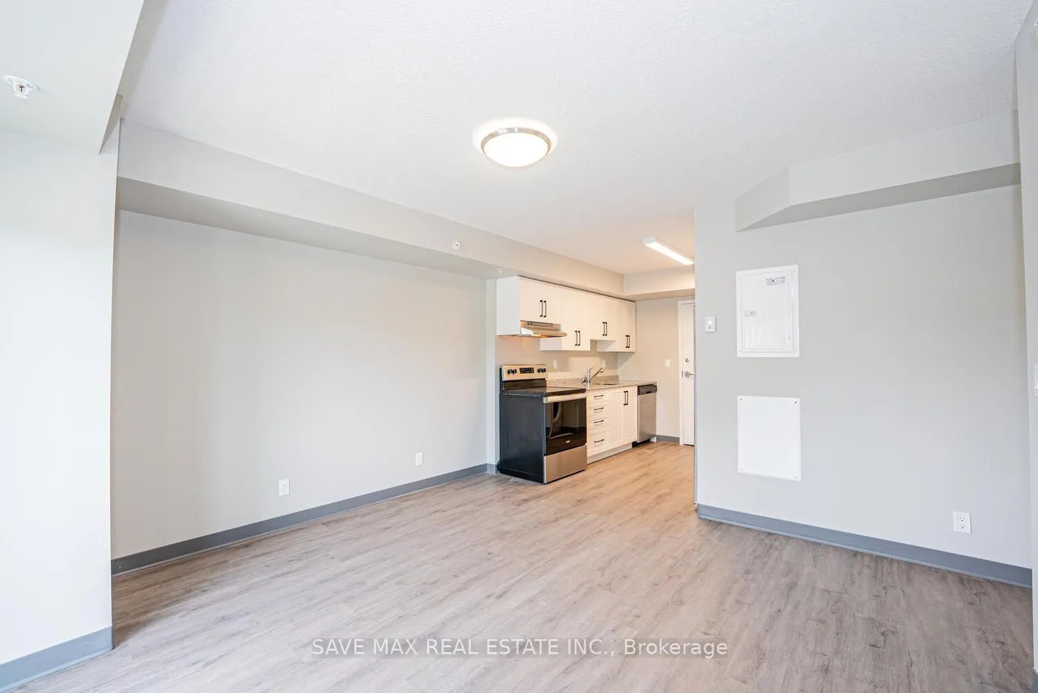 Photo 10 of Unit 610, 595 Strasburg Road, Kitchener — HOMEH