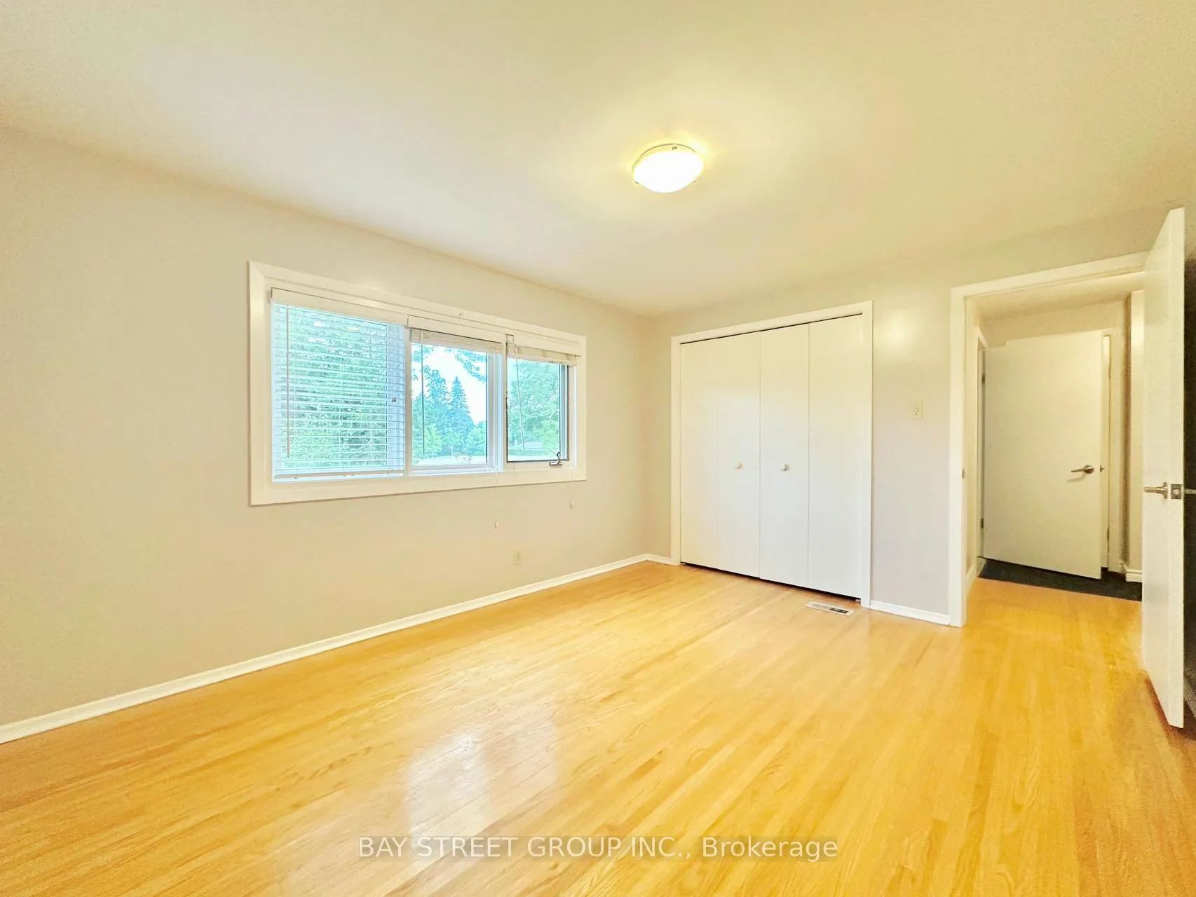 Photo 10 of Unit Upper, 245 Forest Hill Drive, Kitchener — HOMEH