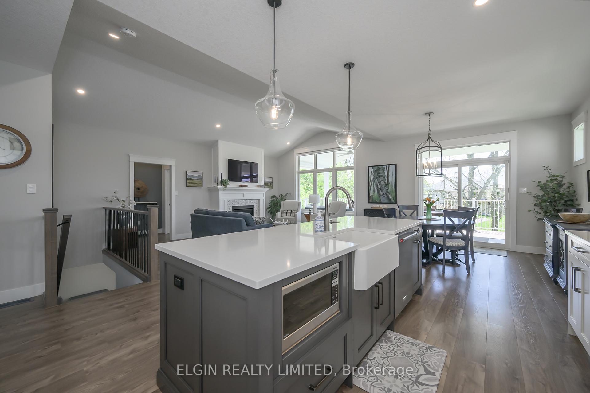 Photo 9 of 134 Old Field Lane, Central Elgin, Rural Central Elgin — HOMEH