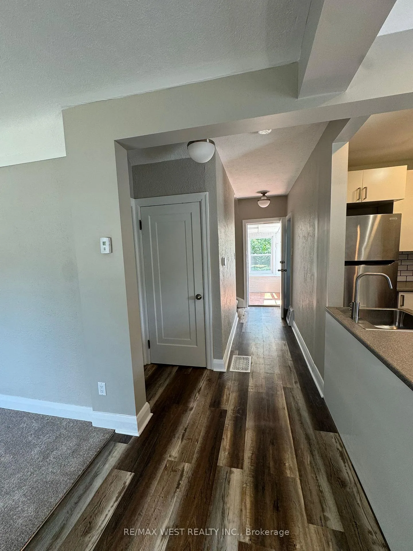 Photo 6 of 315 Ottawa Street S, Kitchener, Mill Courtland Woodside Park — HOMEH