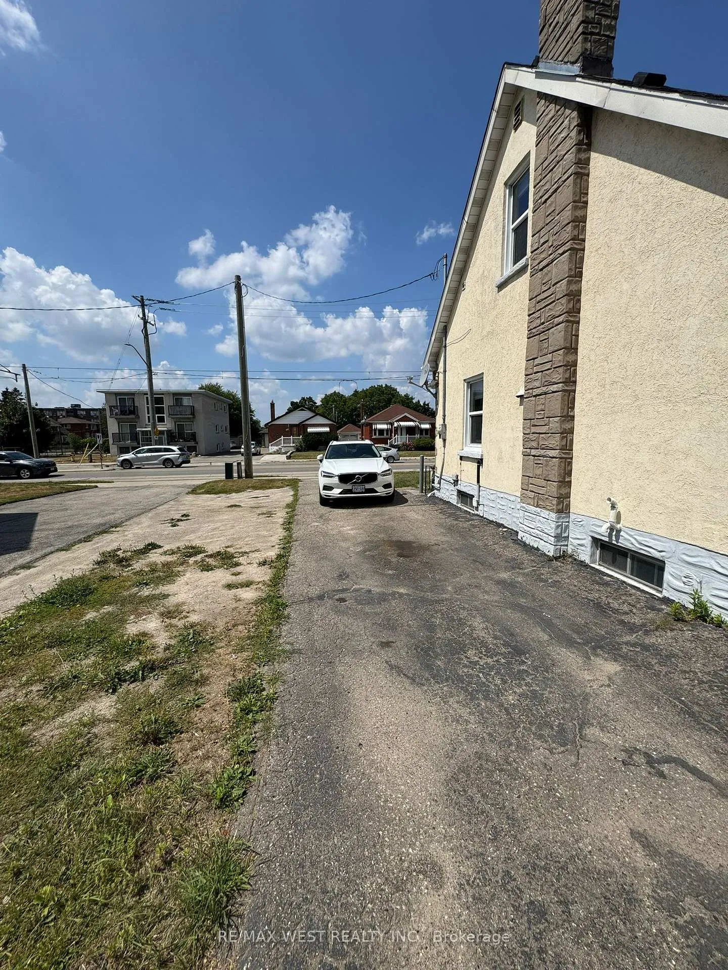 Photo 31 of 315 Ottawa Street S, Kitchener, Mill Courtland Woodside Park — HOMEH