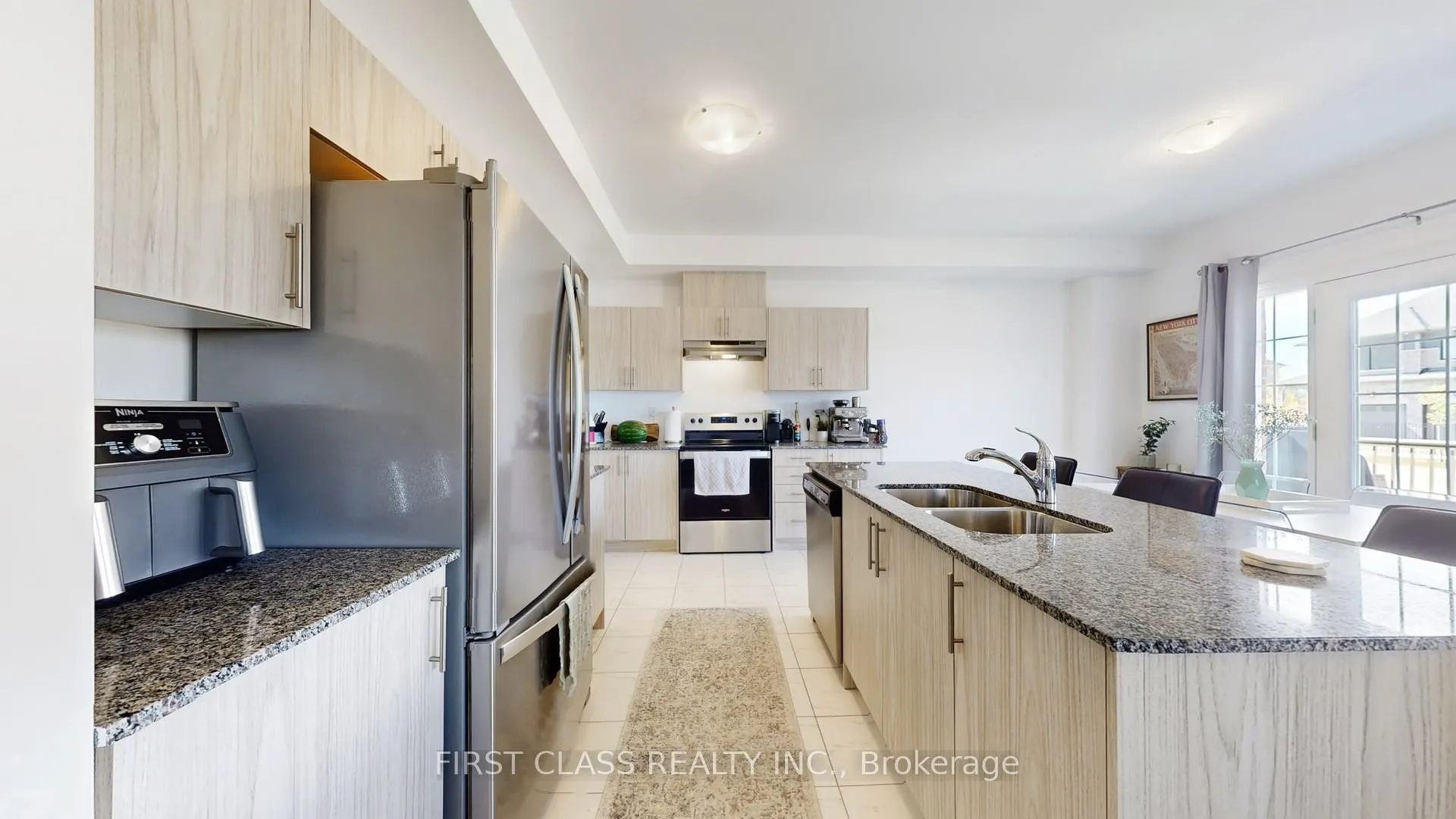 Photo 14 of 5 Harvest Crescent, Barrie, Rural Barrie Southeast — HOMEH